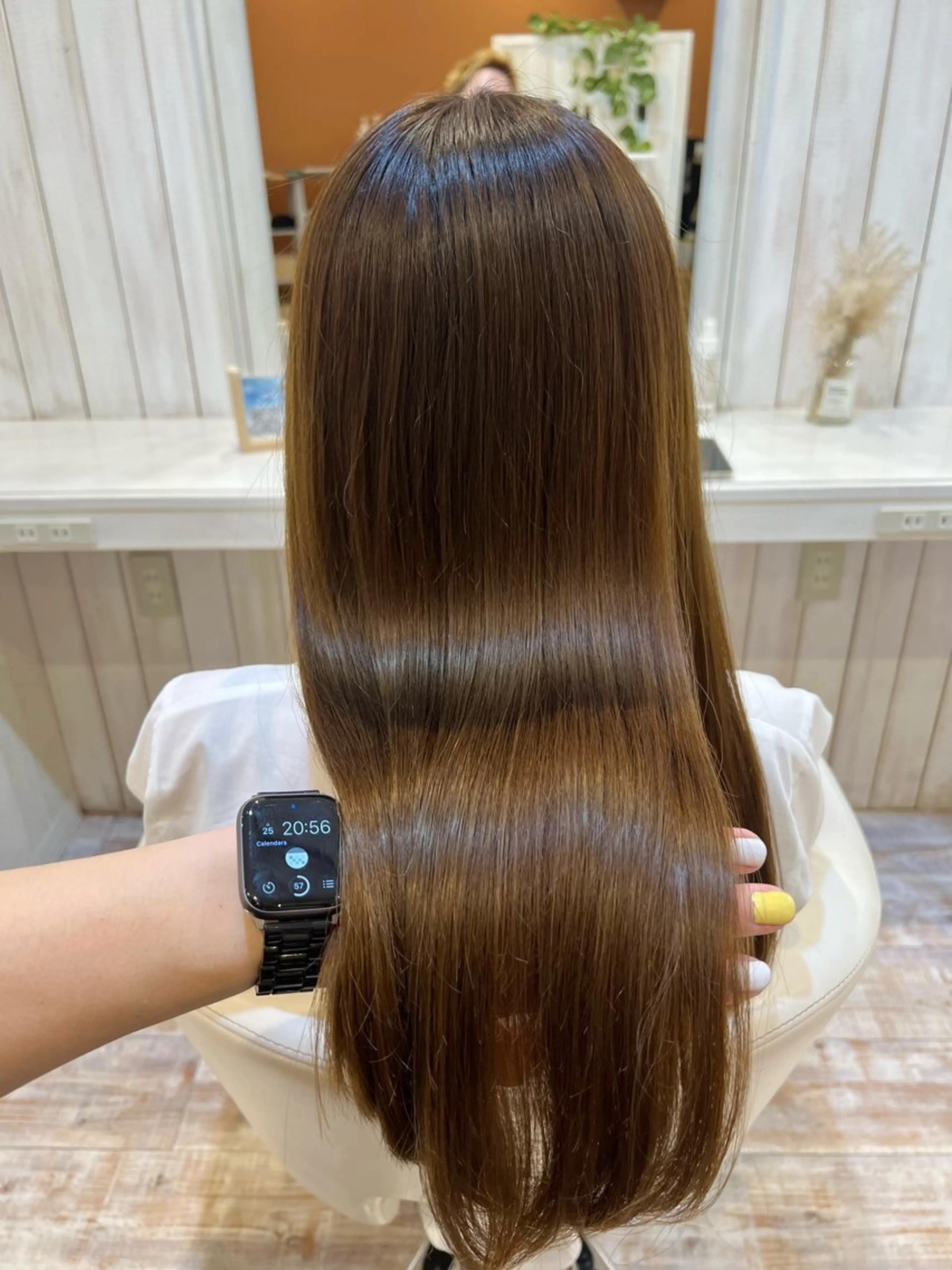 セミロング カラー 佐藤史哉* 韓国レイヤー赤み除去のヘアスタイル