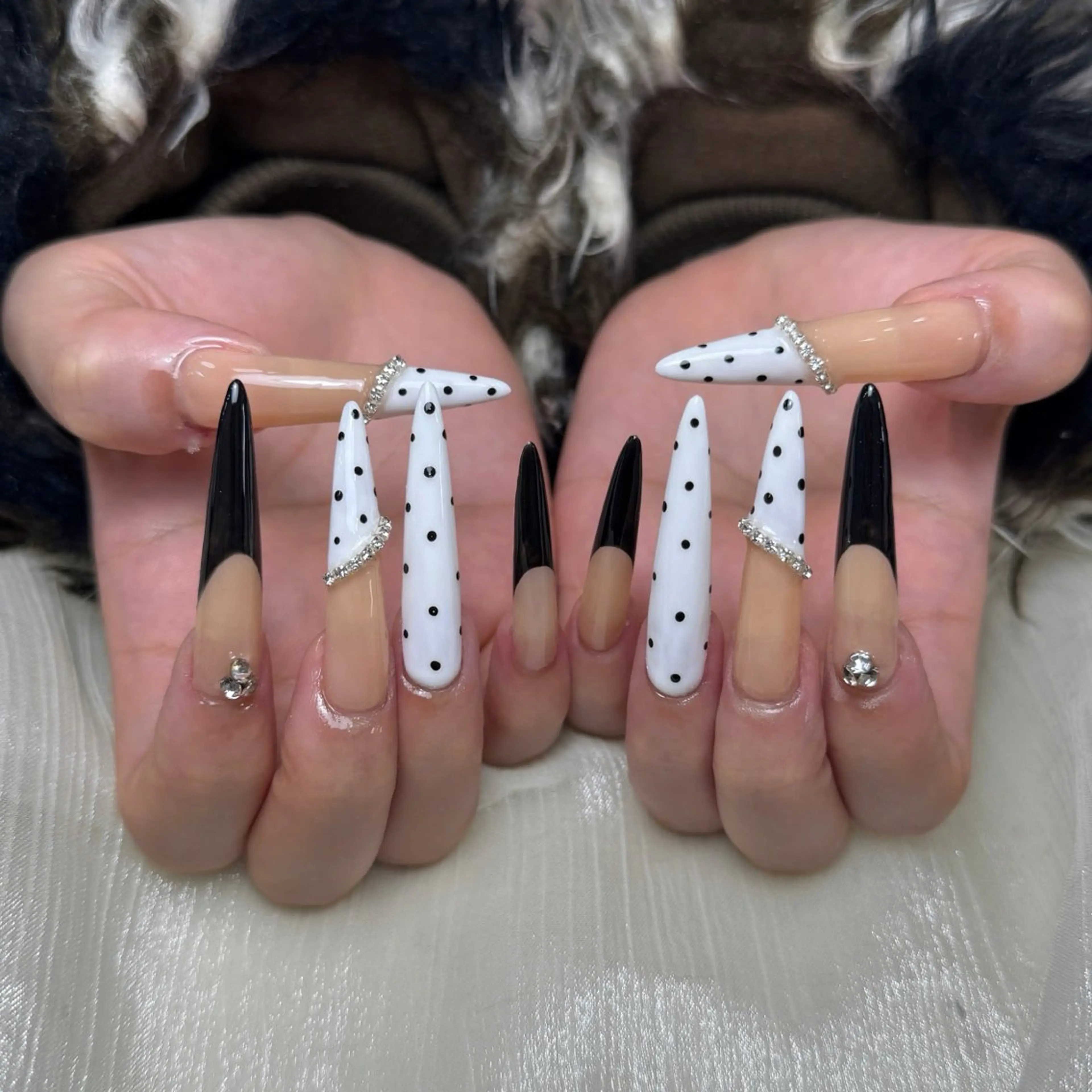 ネイル オーロラネイル 長さ出し フラッシュネイル フレンチネイル ジェルネイル Michi_Nails_Salon所属・Michi Nail Staffのネイルデザイン
