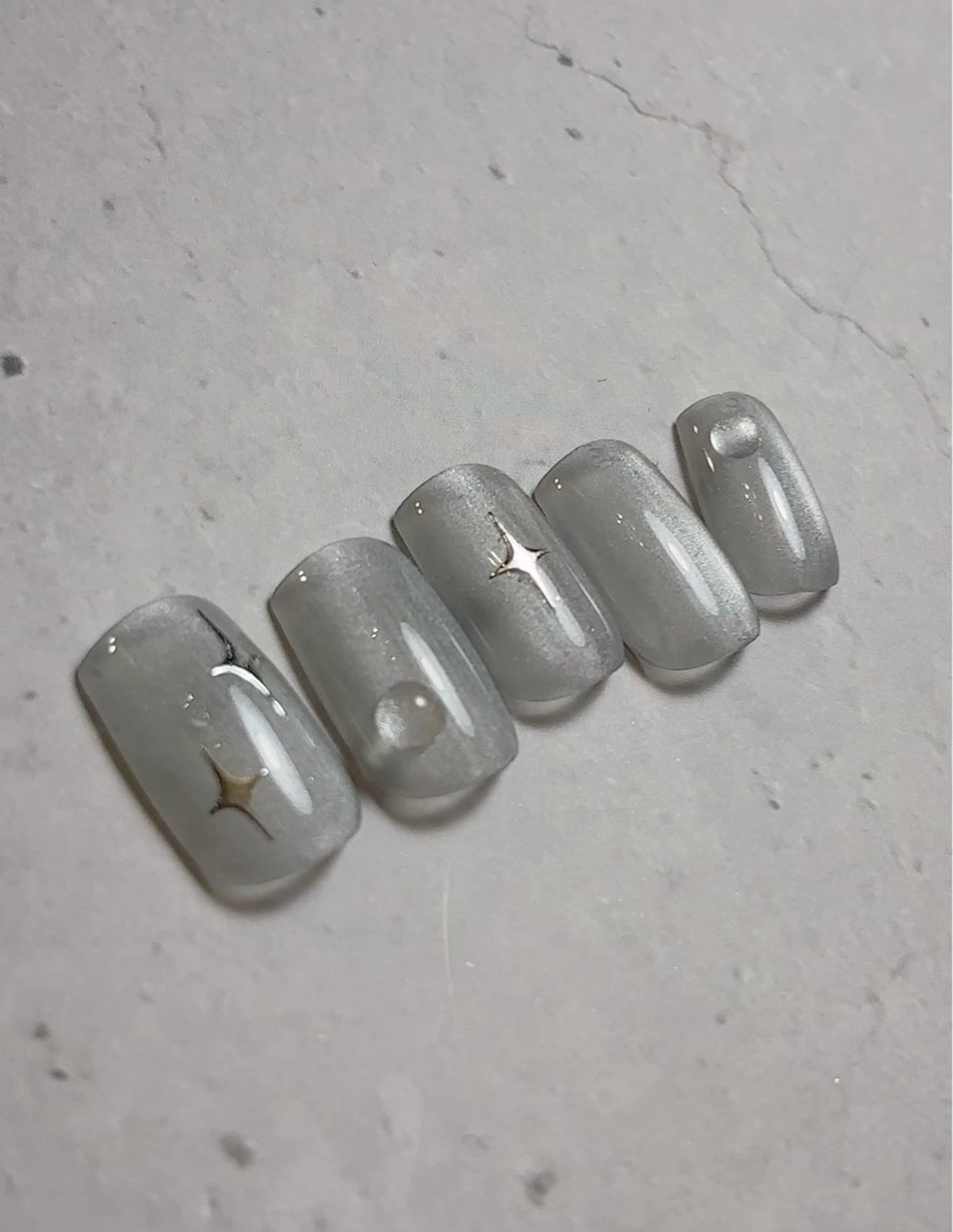 ネイル ハンドネイル ella nail AIのネイルデザイン