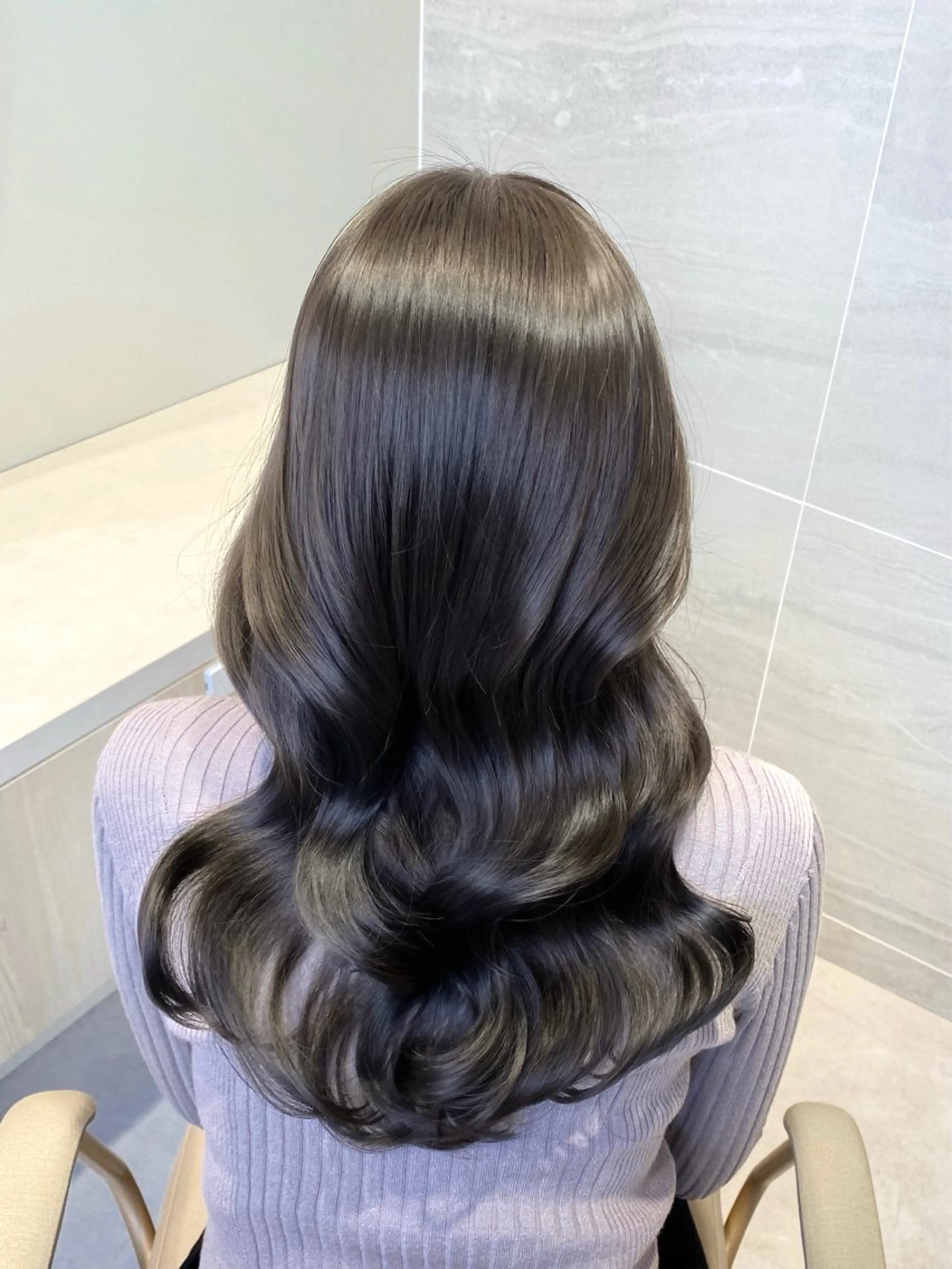 ロング カラー ダークグレー ダークグレージュ グレージュ イルミナカラー 韓国風ヘア カット ヘアカラー トリートメント ブリーチなしダブル カラー🧸🐺陽介のヘアスタイル
