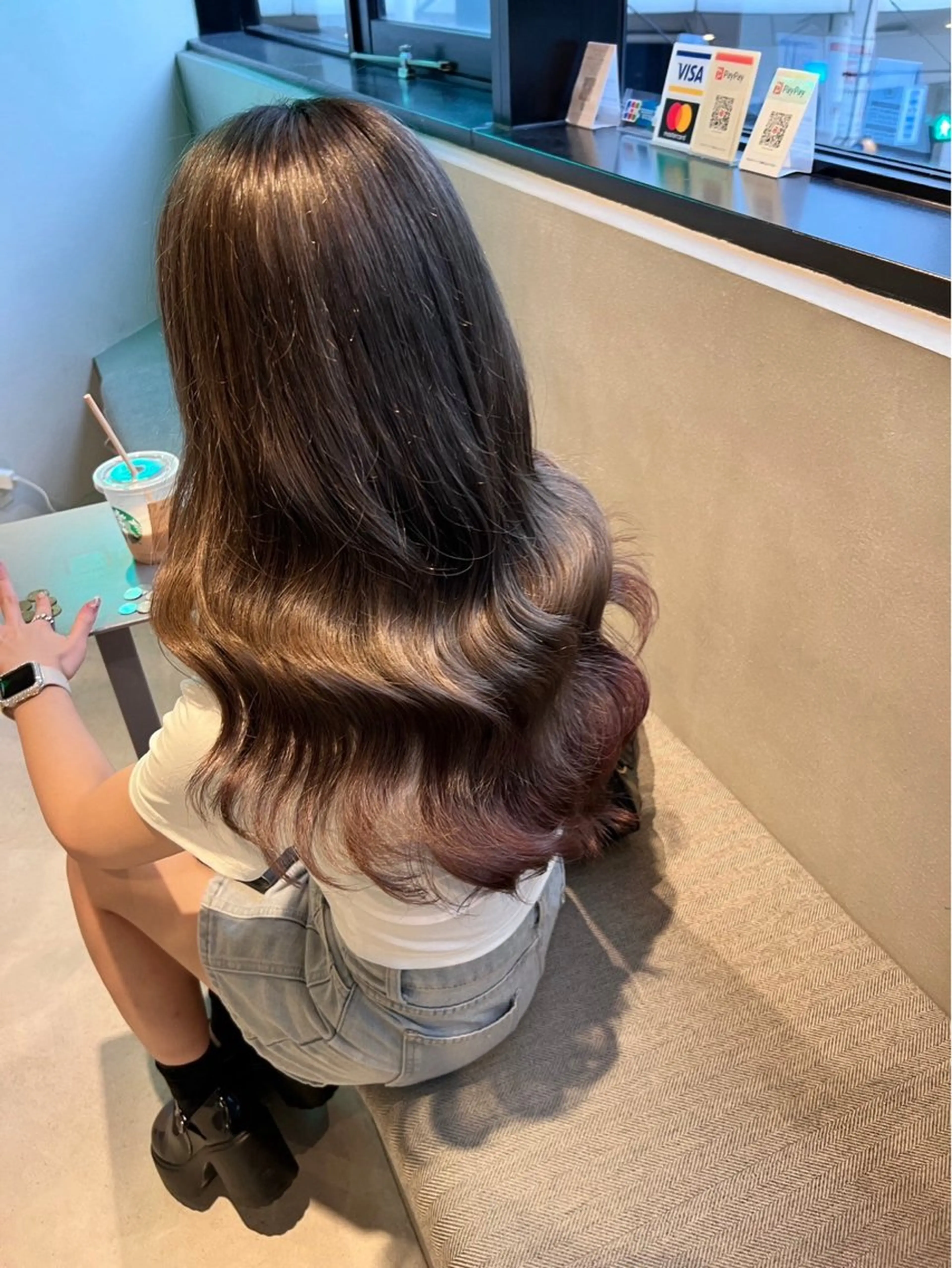 ロング カラー ヘアカラー ながたに あやか🎀のヘアスタイル