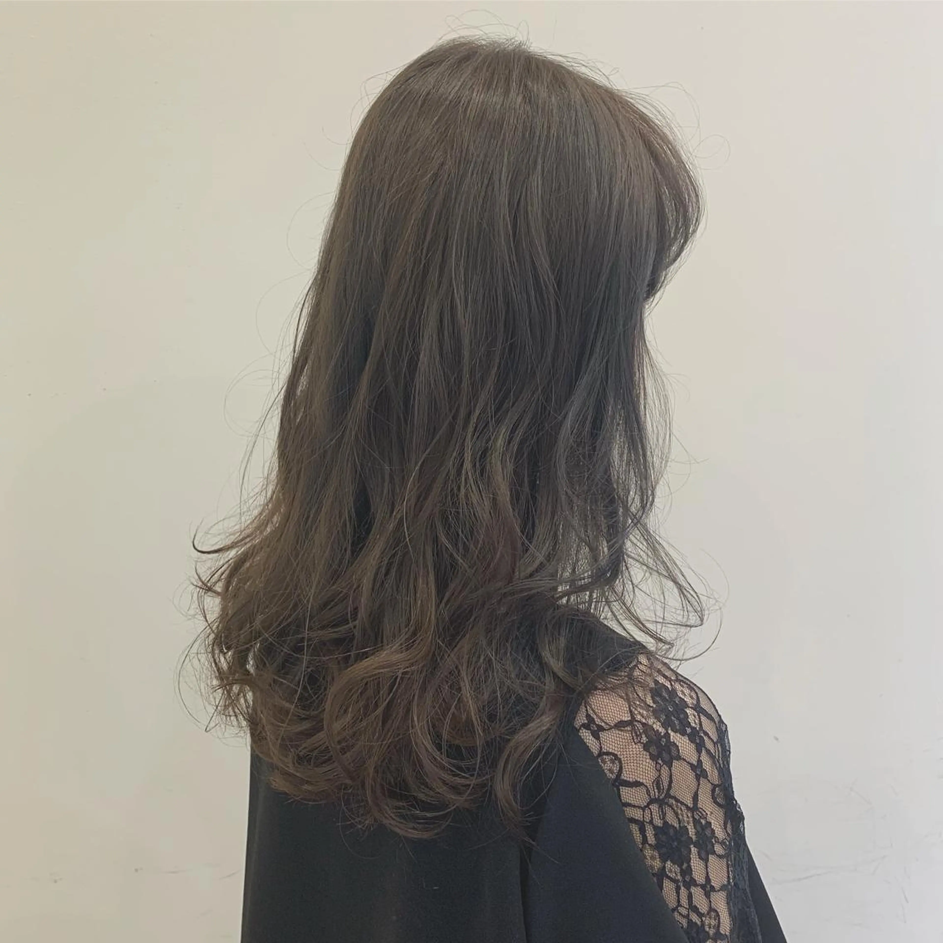 «人気メニュー»ダブルカラー　《ケアブリーチダメージ98%削減》＋艶トリートメントの写真