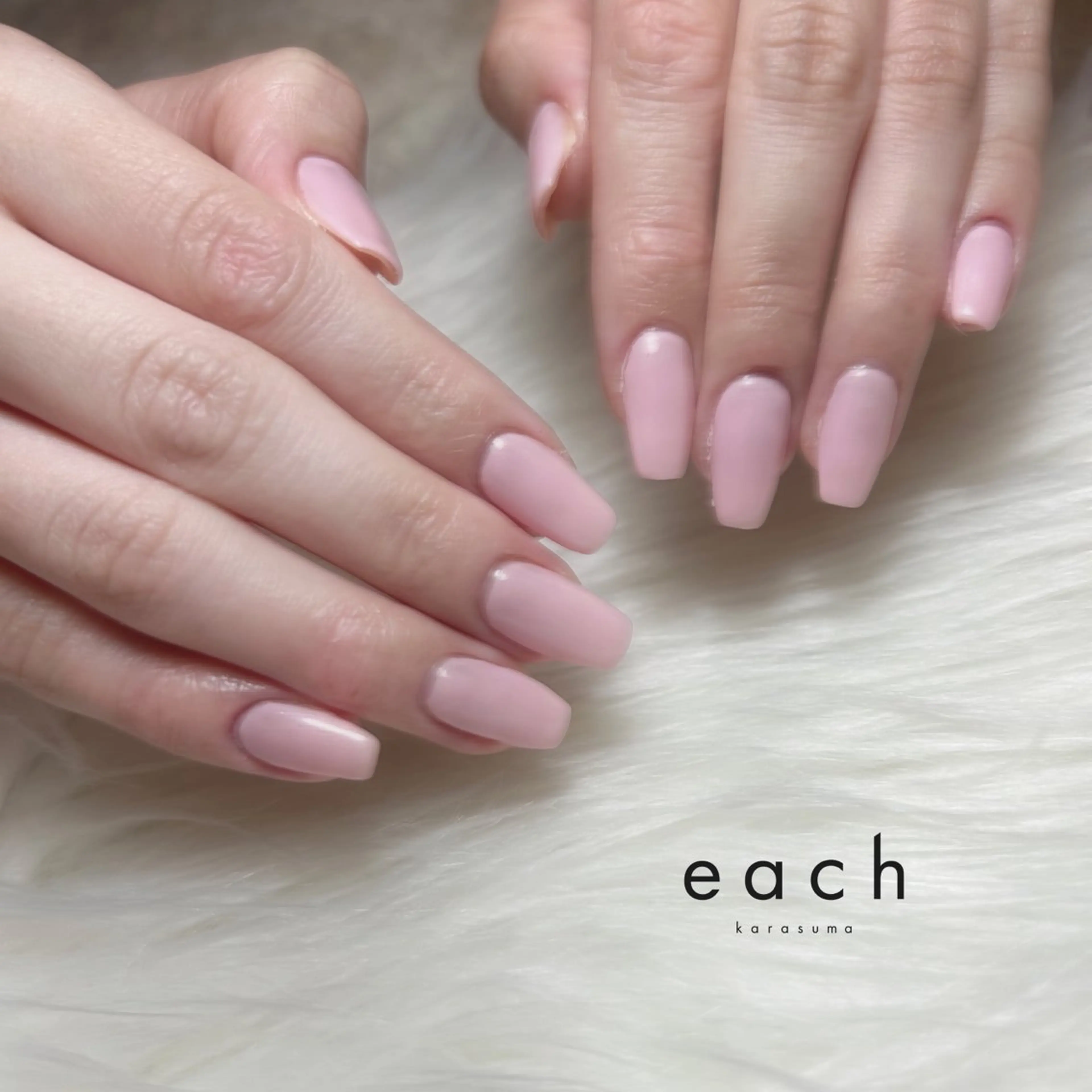 ネイル ワンカラーネイル 𝒆𝒂𝒄𝒉 kanako 🕊のネイルデザイン