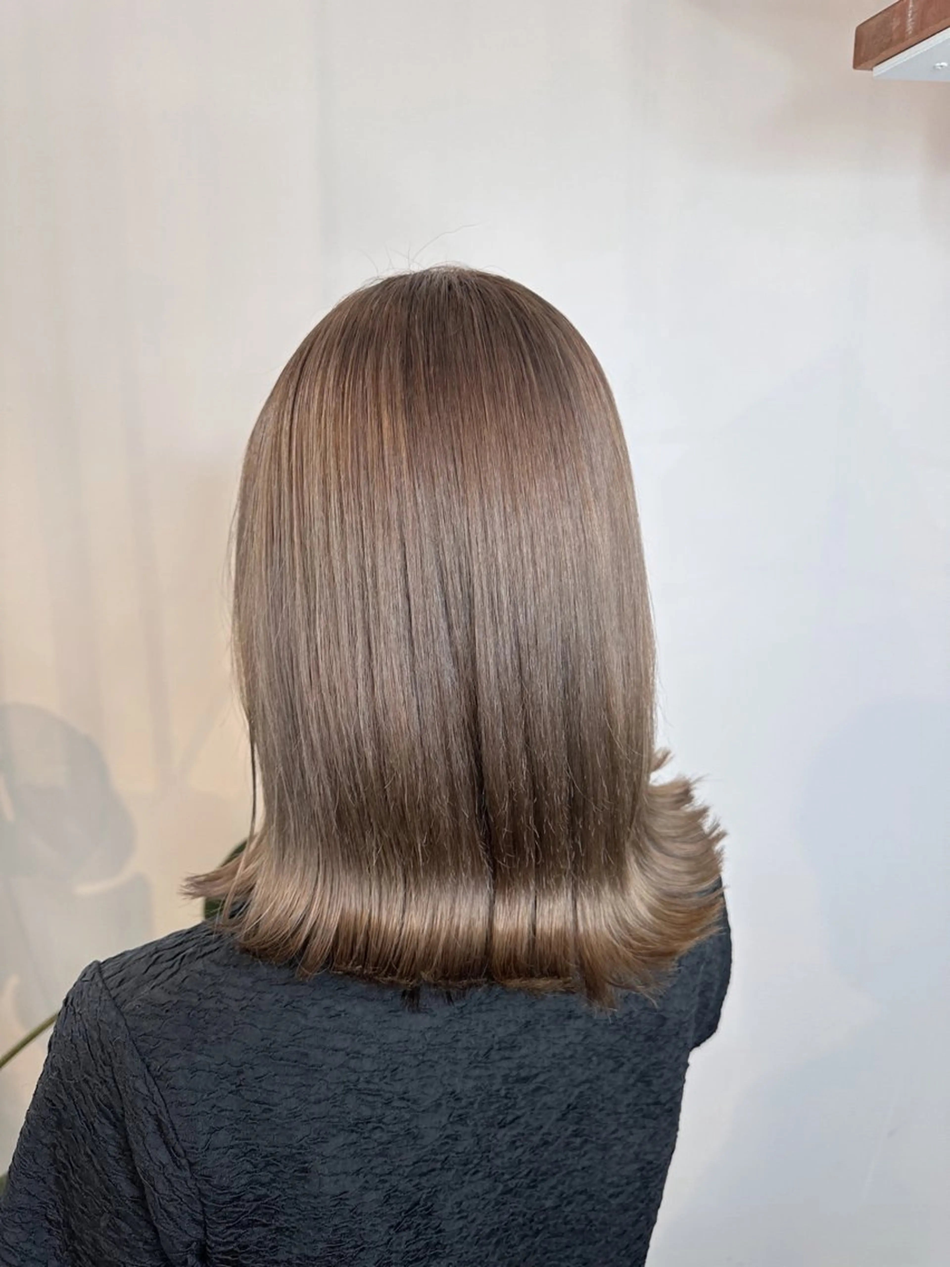 ショート カラー ブリーチ ボブ peakshair所属・北堀江メンズパーマ 特化◎下村悠人のヘアスタイル