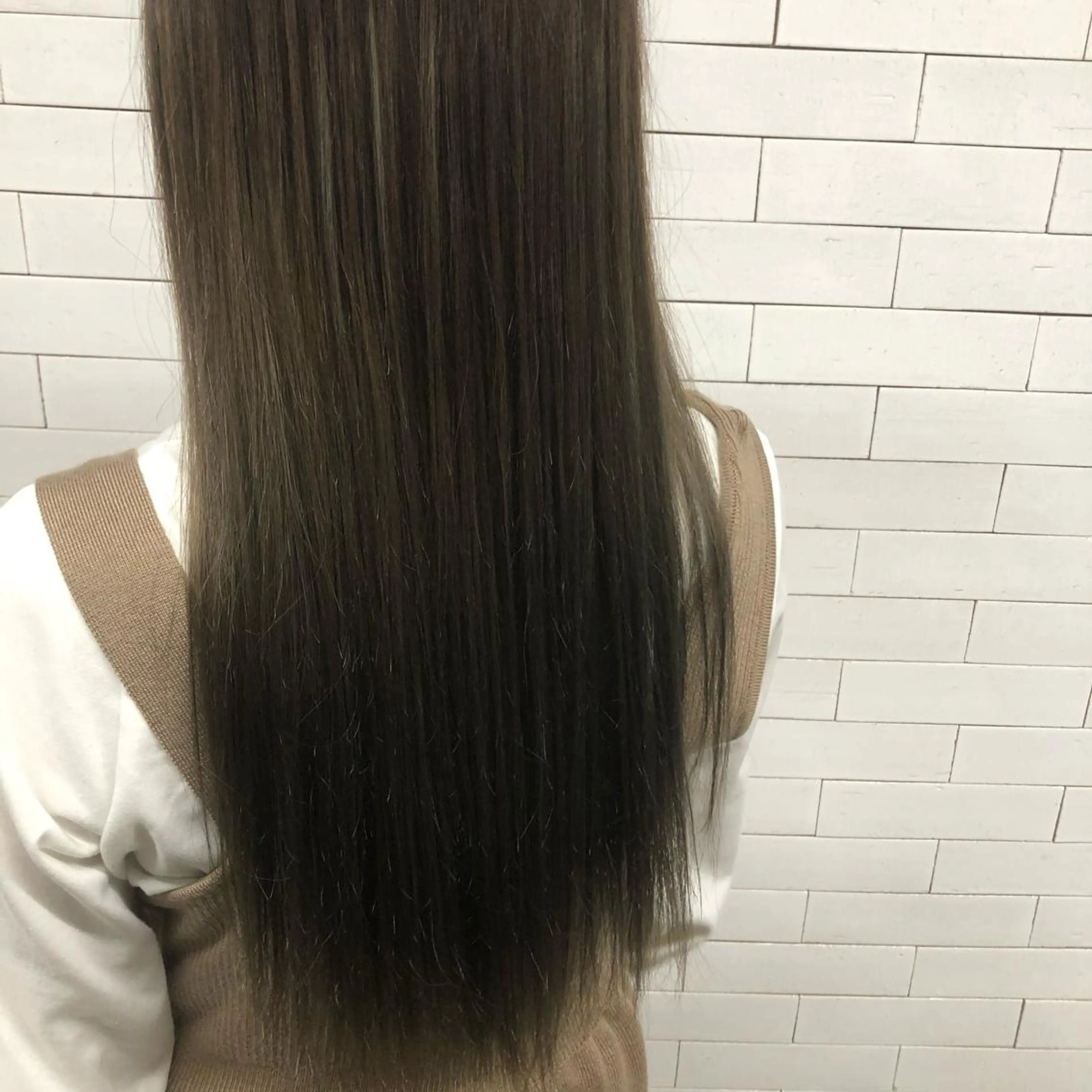 ロング カラー グレージュ オリーブグレージュ オリーブグレー やすだ しおりのその他イメージ