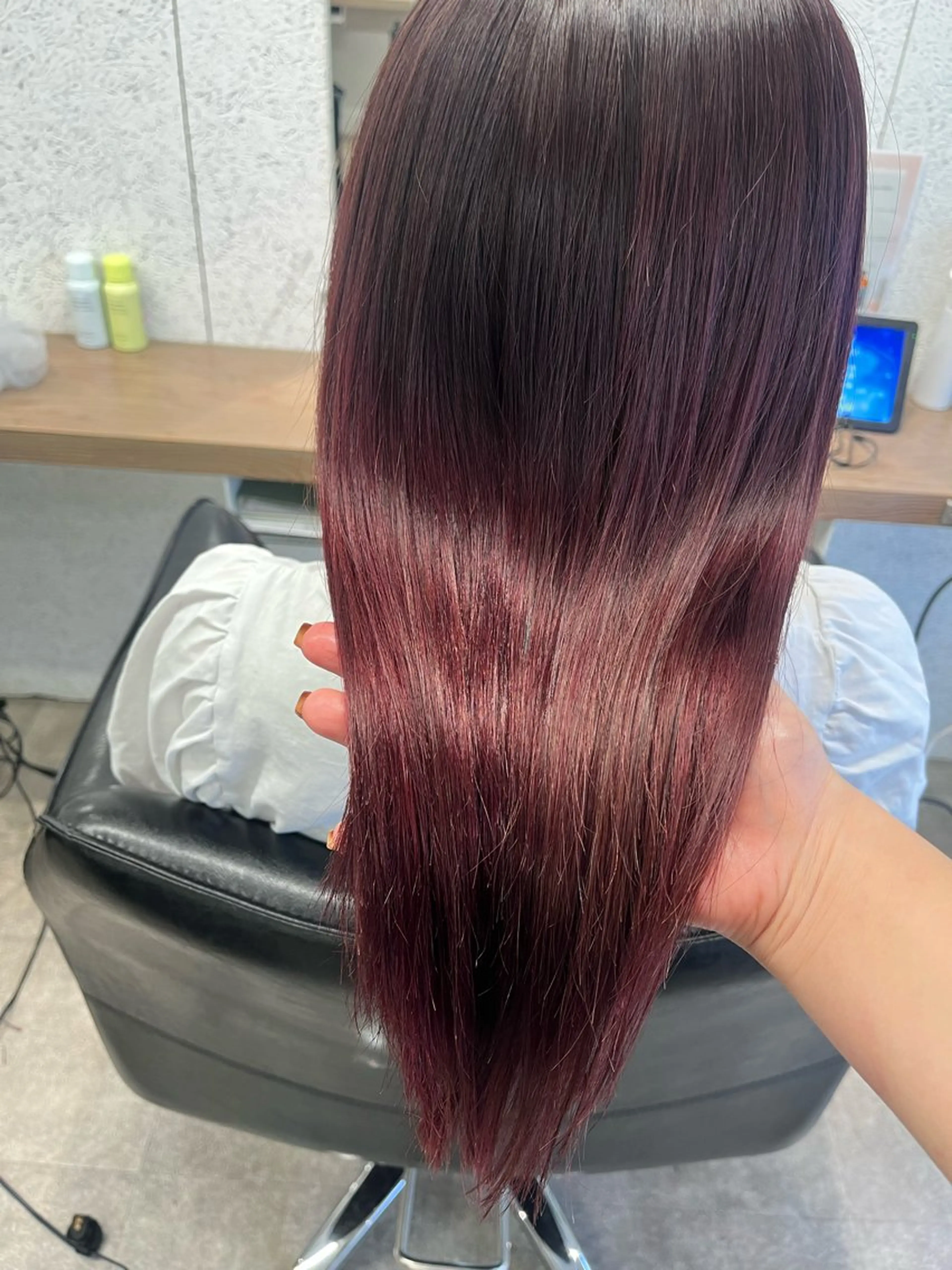 ロング カラー ブリーチ 透明感カラー レッドカラー トリートメント ヘアカラー トリートメント 🍓透明感カラー 艶髪/韓国/新谷🌈のヘアスタイル