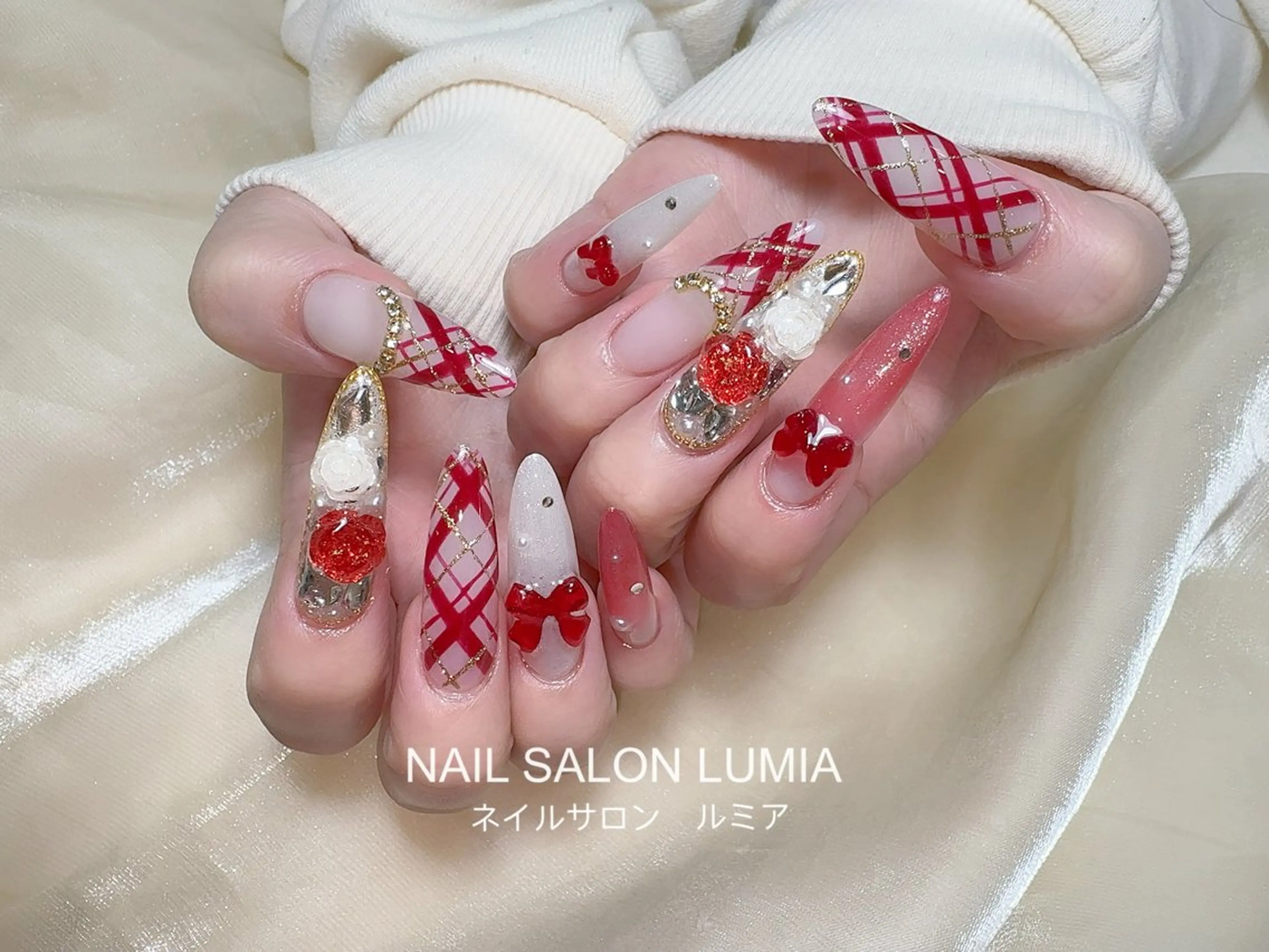 ネイル ハンドネイル ネイルサロン ルミア Lumia 店長のネイルデザイン