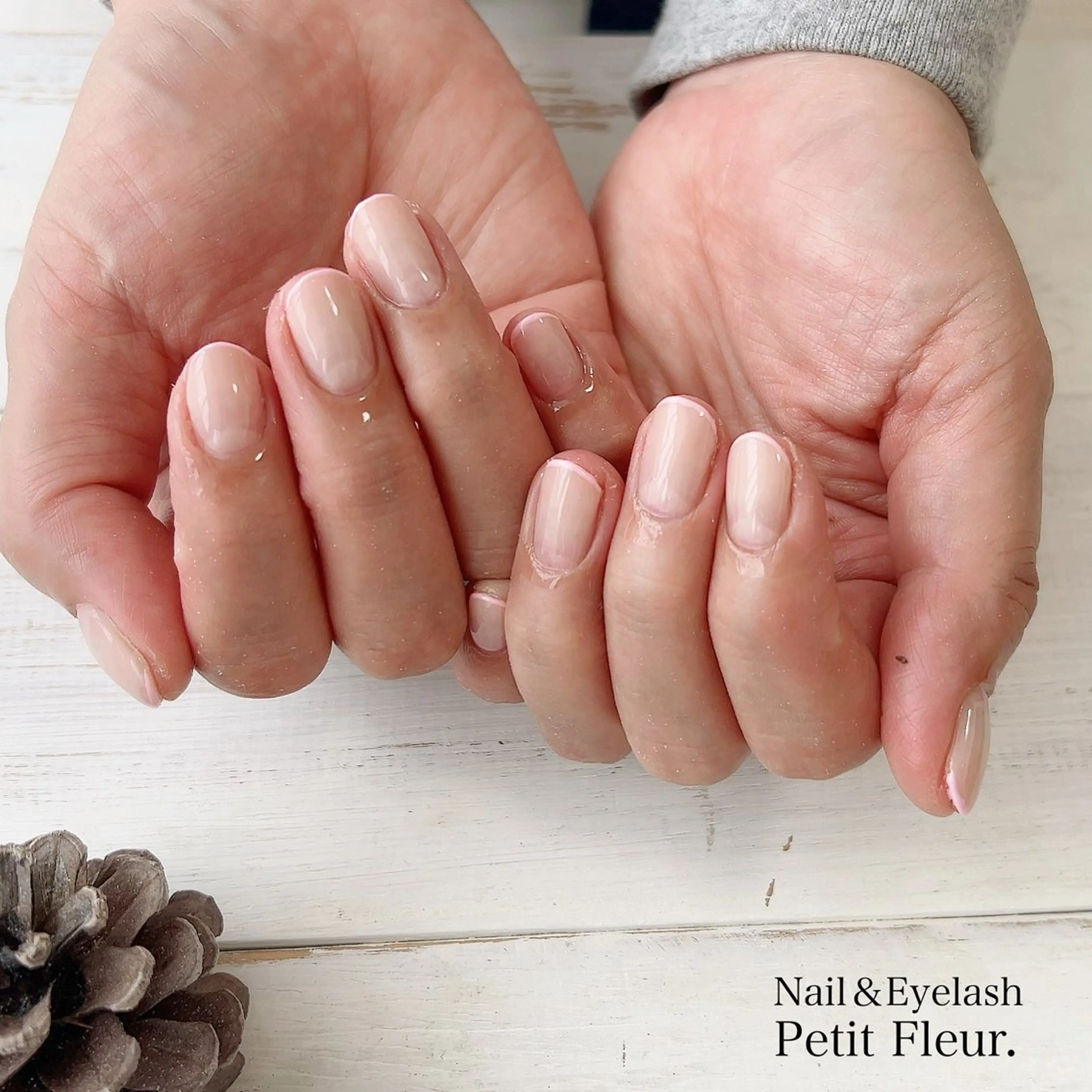 ネイル Petit Fleur所属・青柳 亜梨奈のマツエク・マツパデザイン