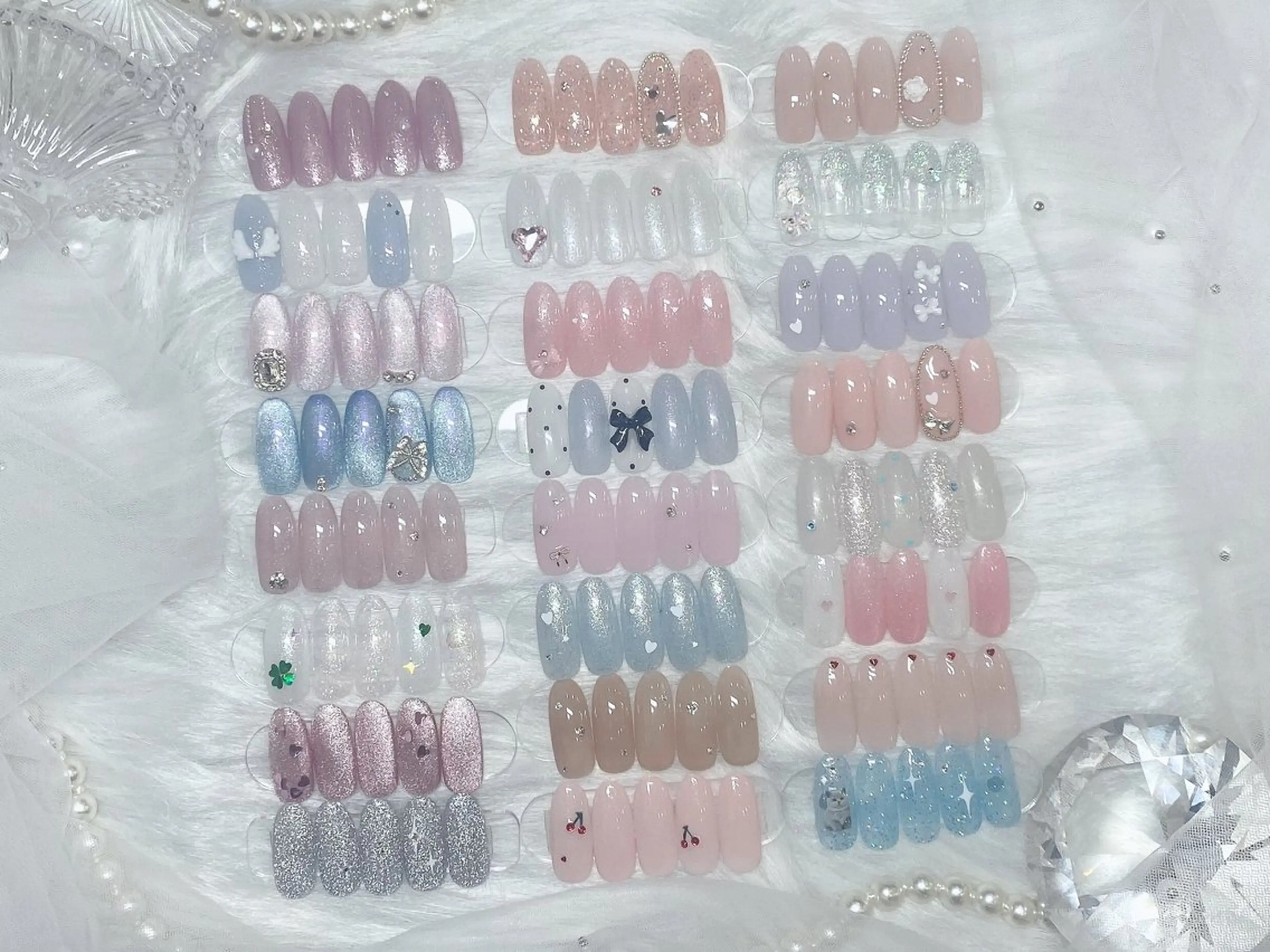 ネイル シンプルネイル ハンドネイル NANAMI ︎︎のネイルデザイン