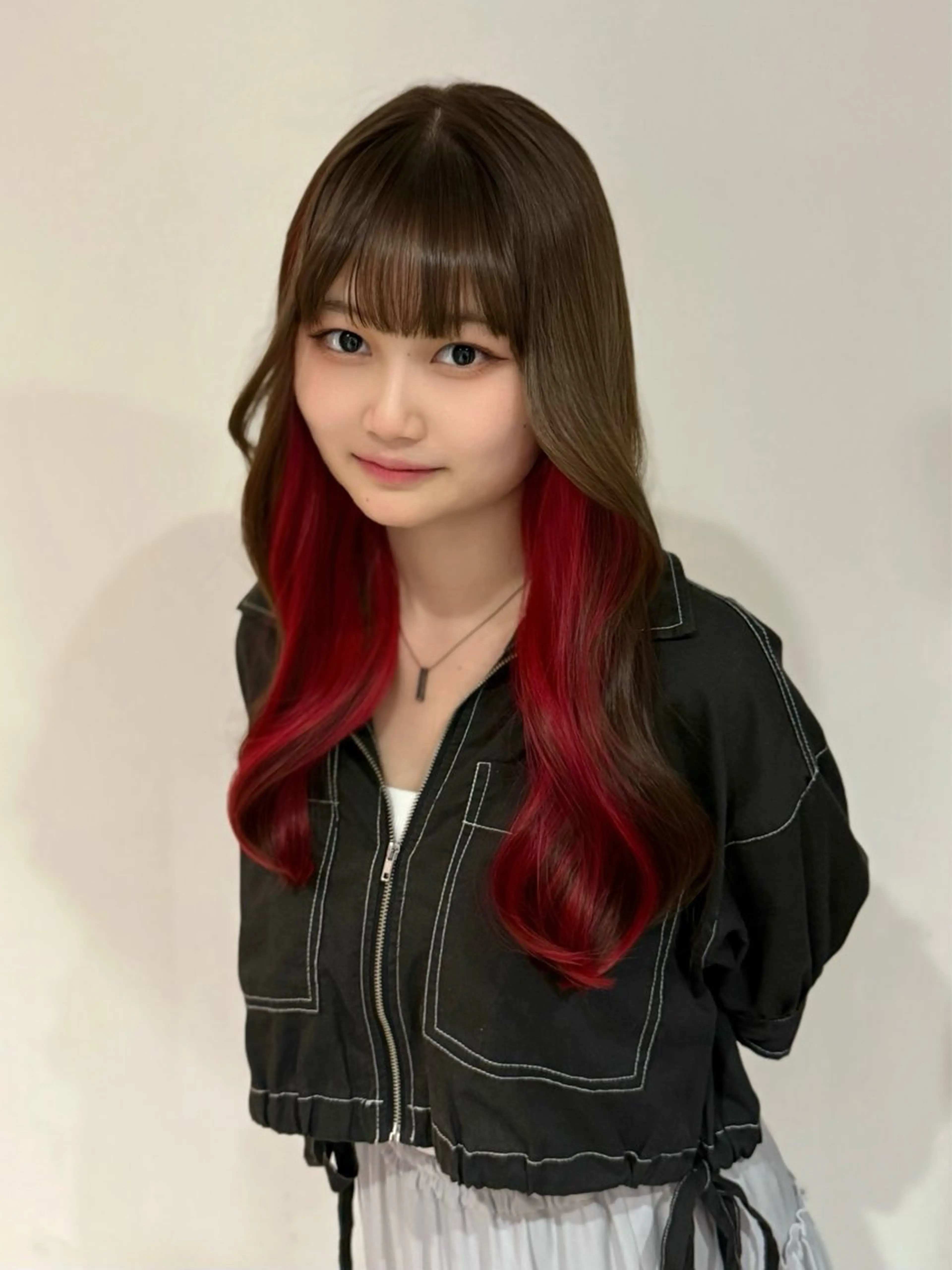 ロング カット ヘアカラー ROIS 表参道所属・ハイトーン🫧艶髪 MAIKAのヘアスタイル