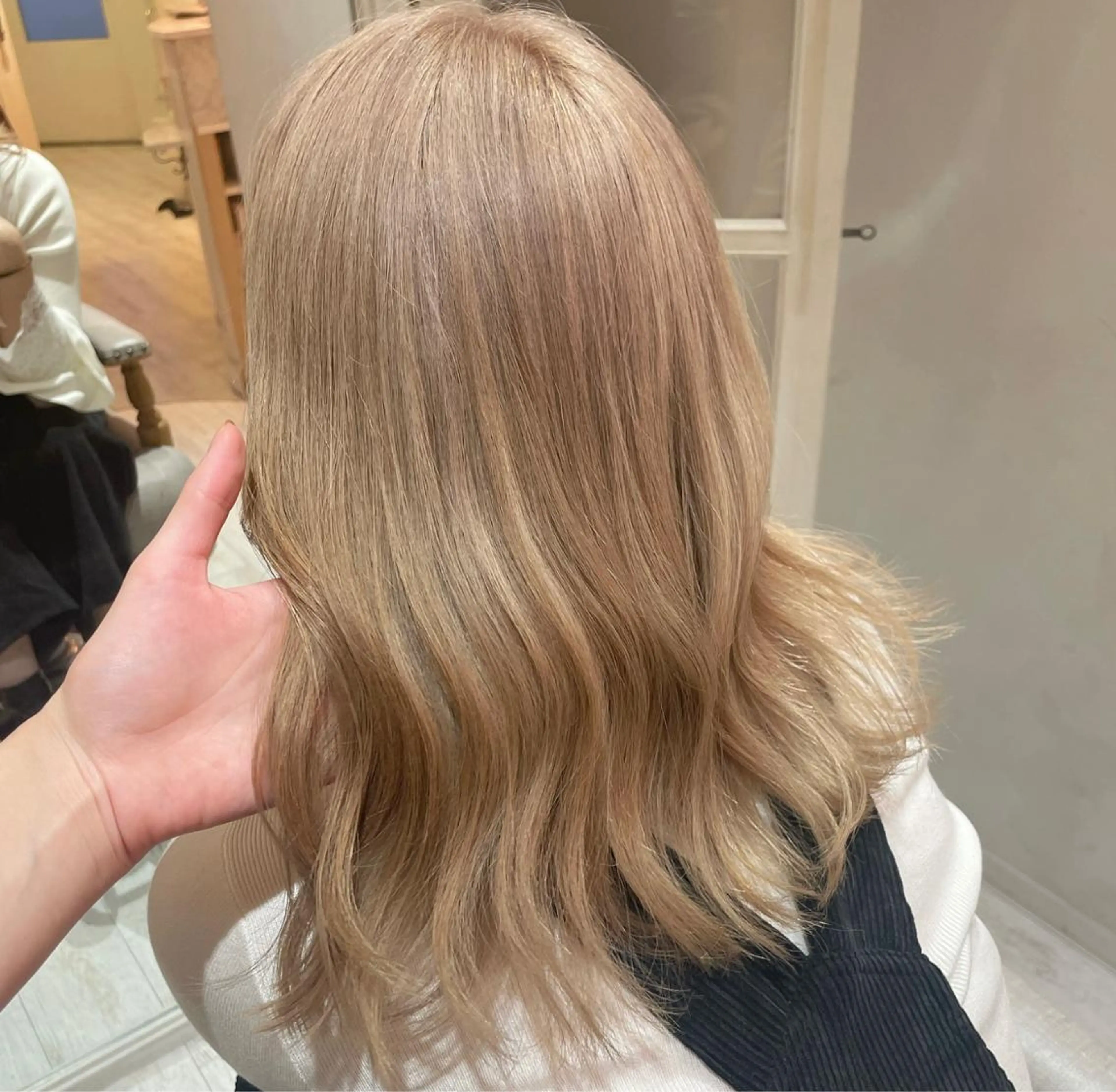 セミロング カラー パーマ ヘアアレンジ 🐻‍❄️森山愛結美 🤍N°uairoのヘアスタイル
