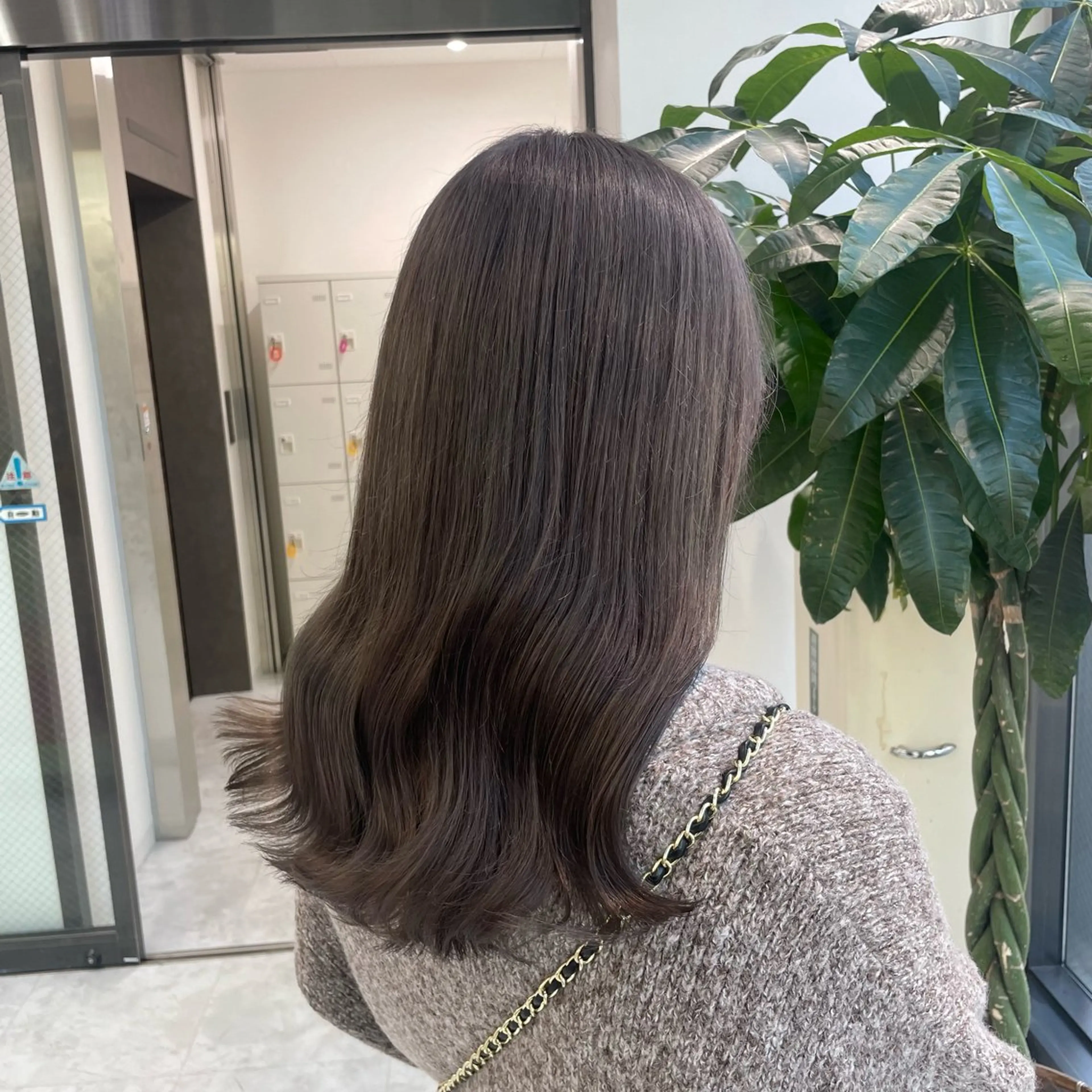 セミロング カラー グレージュ カット ヘアカラー ヘッドスパ ヘアセット ♡ブリーチカラー♡ Mirioのヘアスタイル