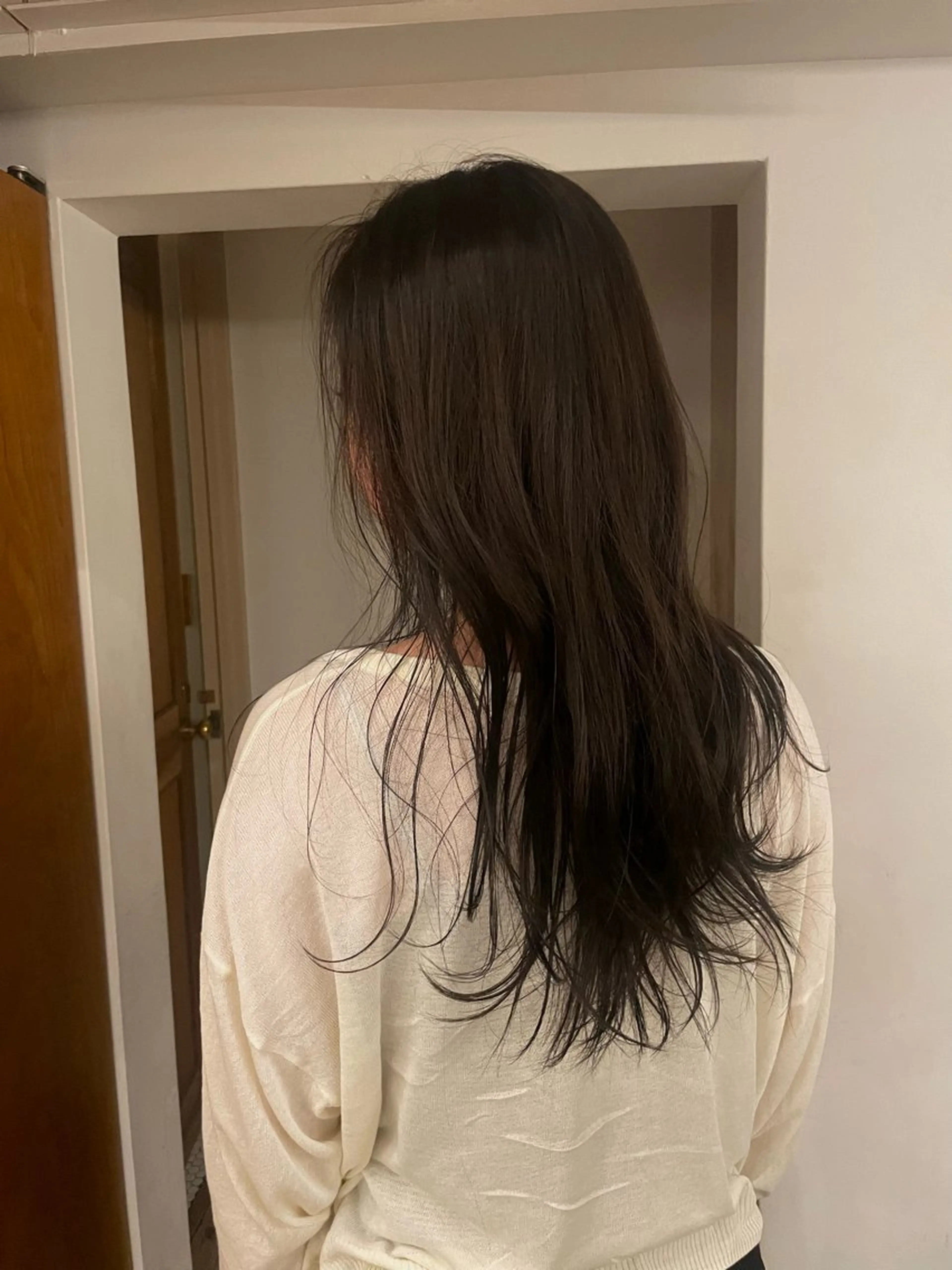セミロング 🍁レイヤー.ニュア ンスパーマ.🍁陸来のヘアスタイル