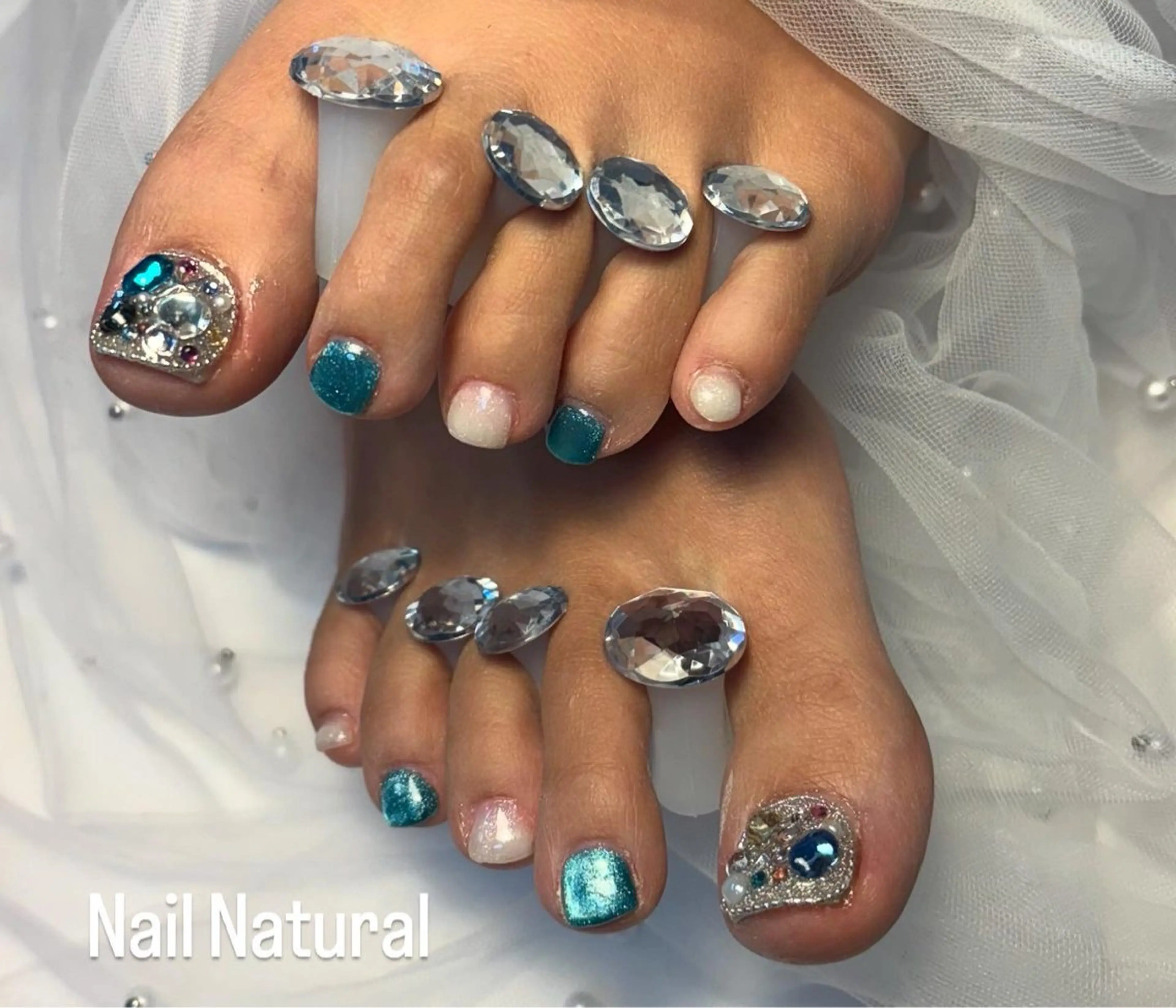 ネイル フラッシュネイル フットネイル フレンチネイル ジェルネイル ガラスフレンチ ハンドネイル Nail salon Natulalのネイルデザイン