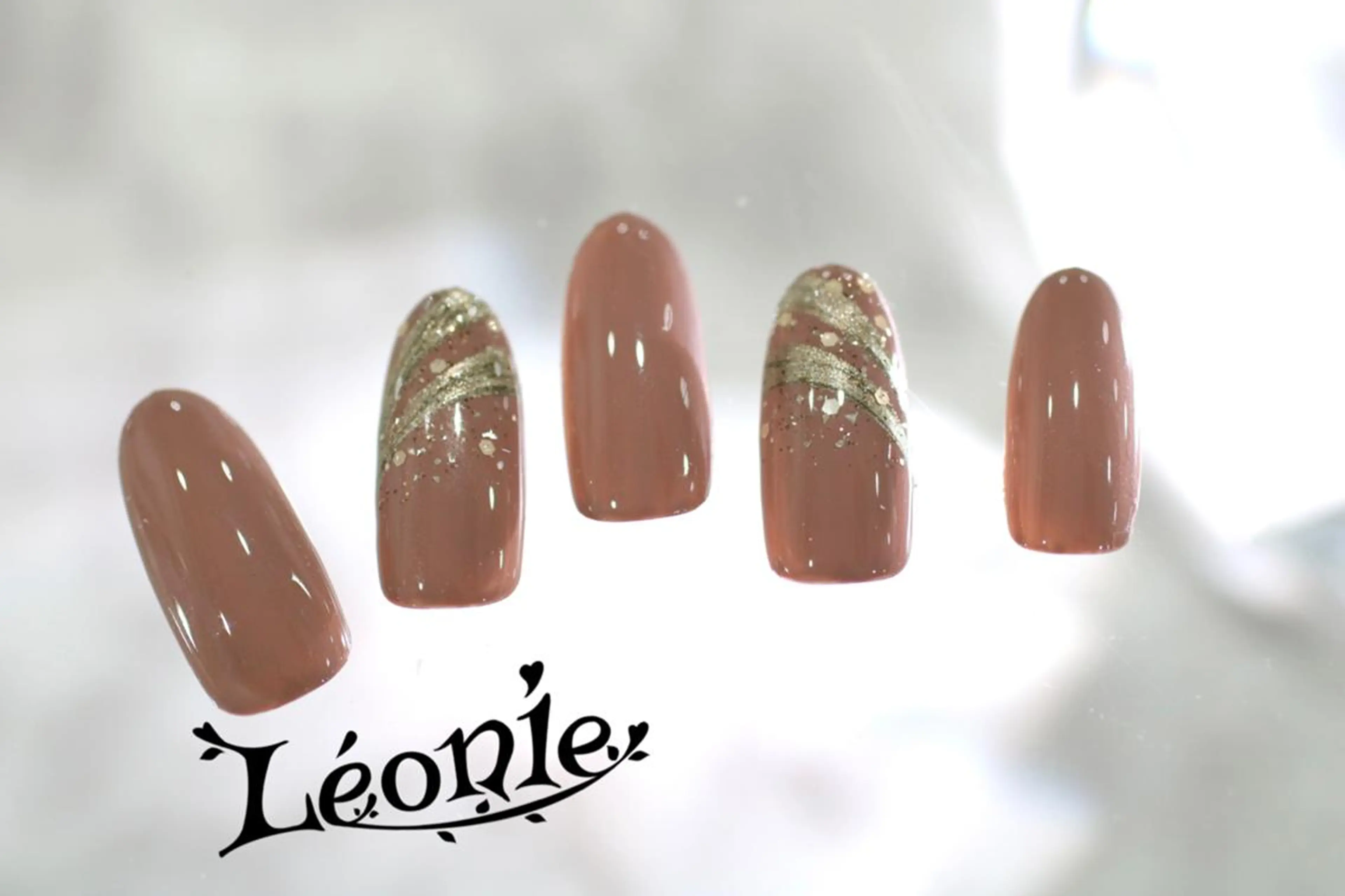ネイル ハンドネイル Leonie misuzu. oのネイルデザイン