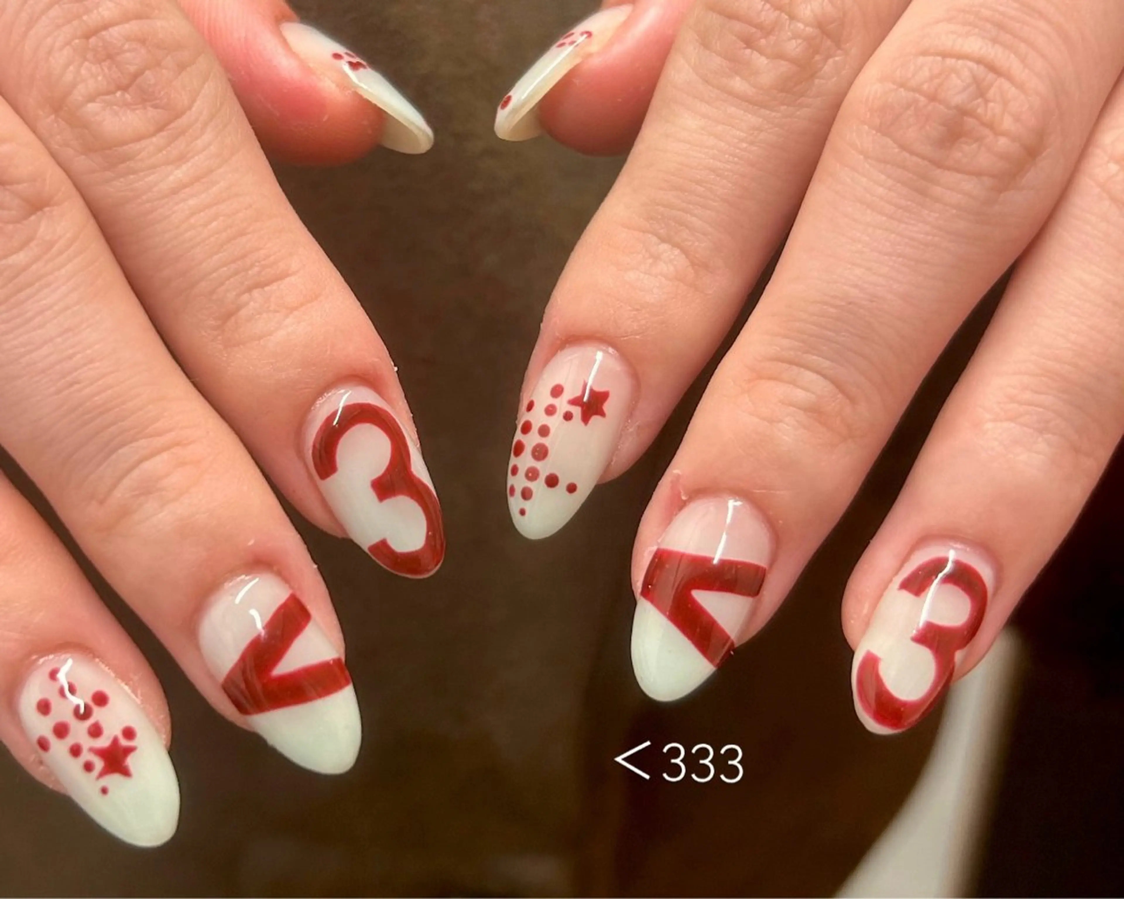 ネイル ハンドネイル EmaNail🎀 Haaruのネイルデザイン