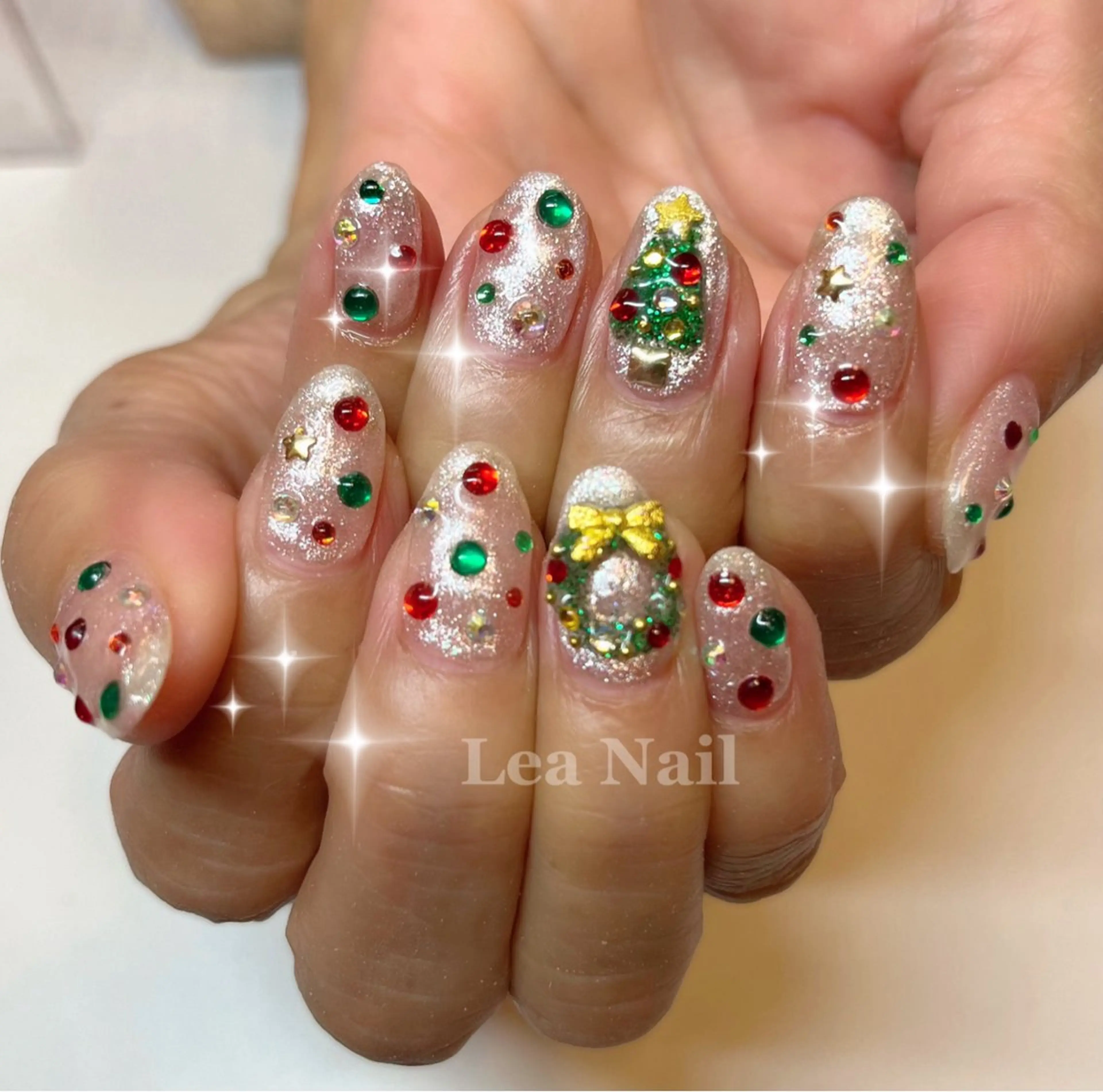 ネイル キラキラネイル 冬ネイル クリスマス Lea Nailのネイルデザイン
