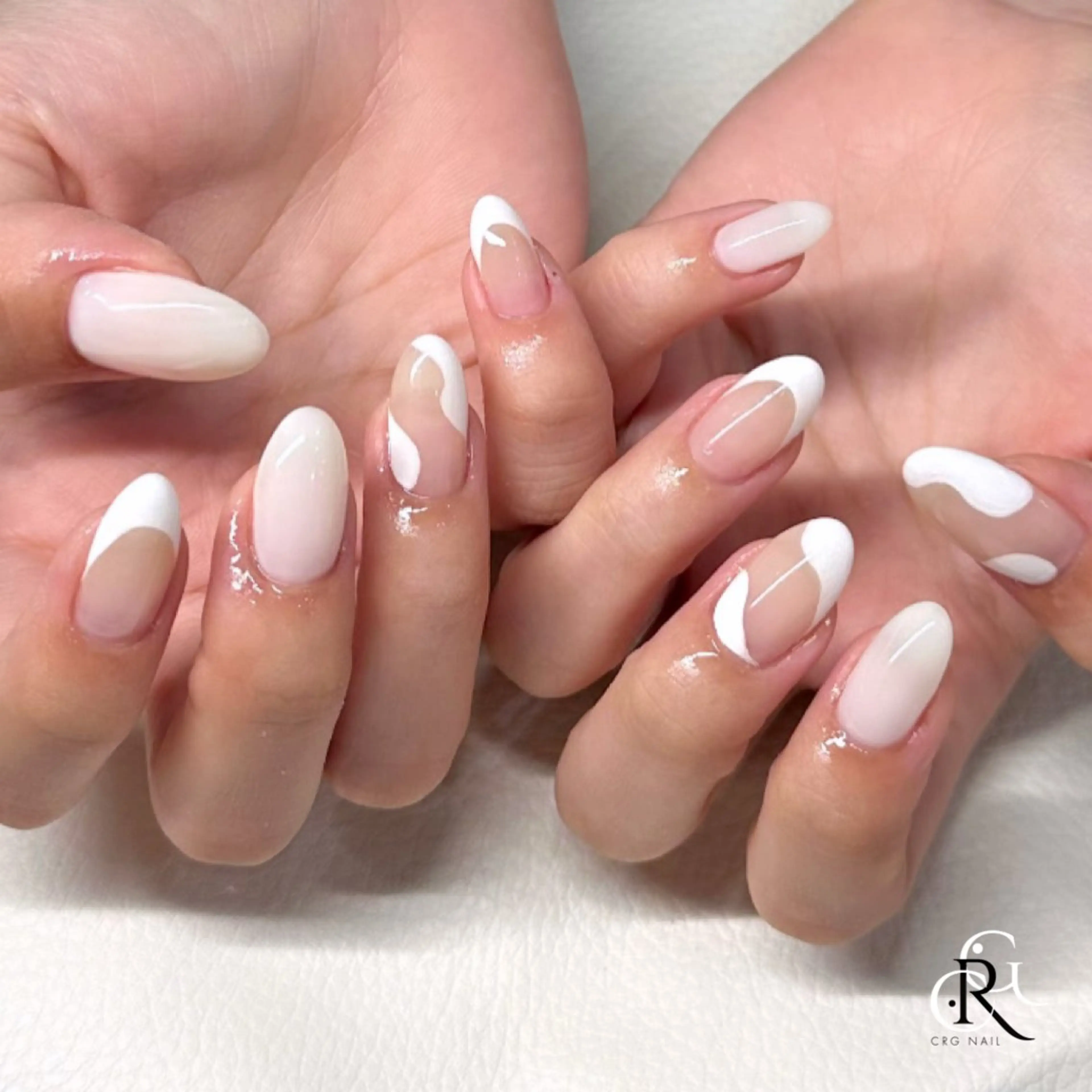ネイル フレンチネイル ハンドネイル 美フォルム✨ CRG　RURIのネイルデザイン