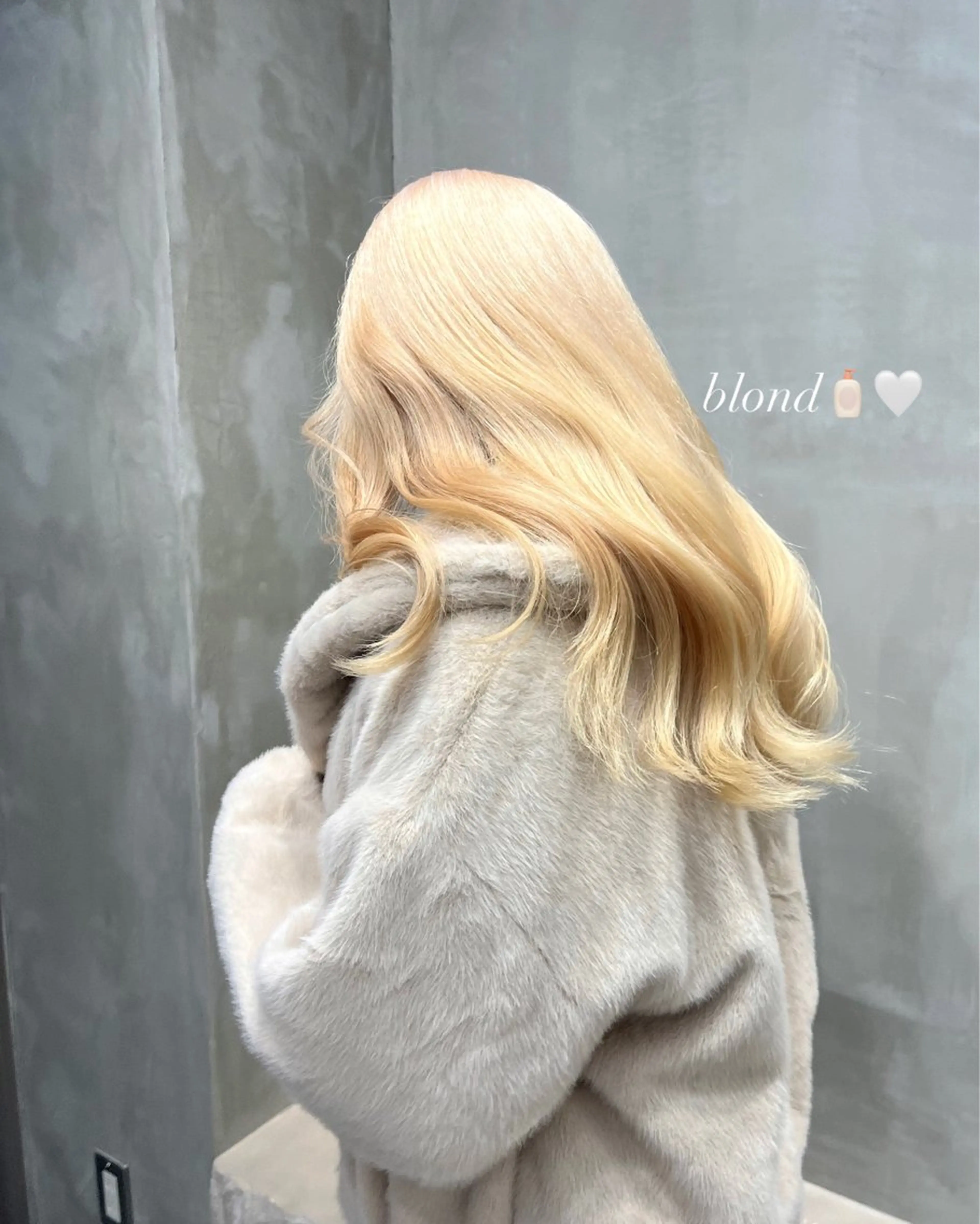 ロング カラー ブリーチ the path ナツミのヘアスタイル