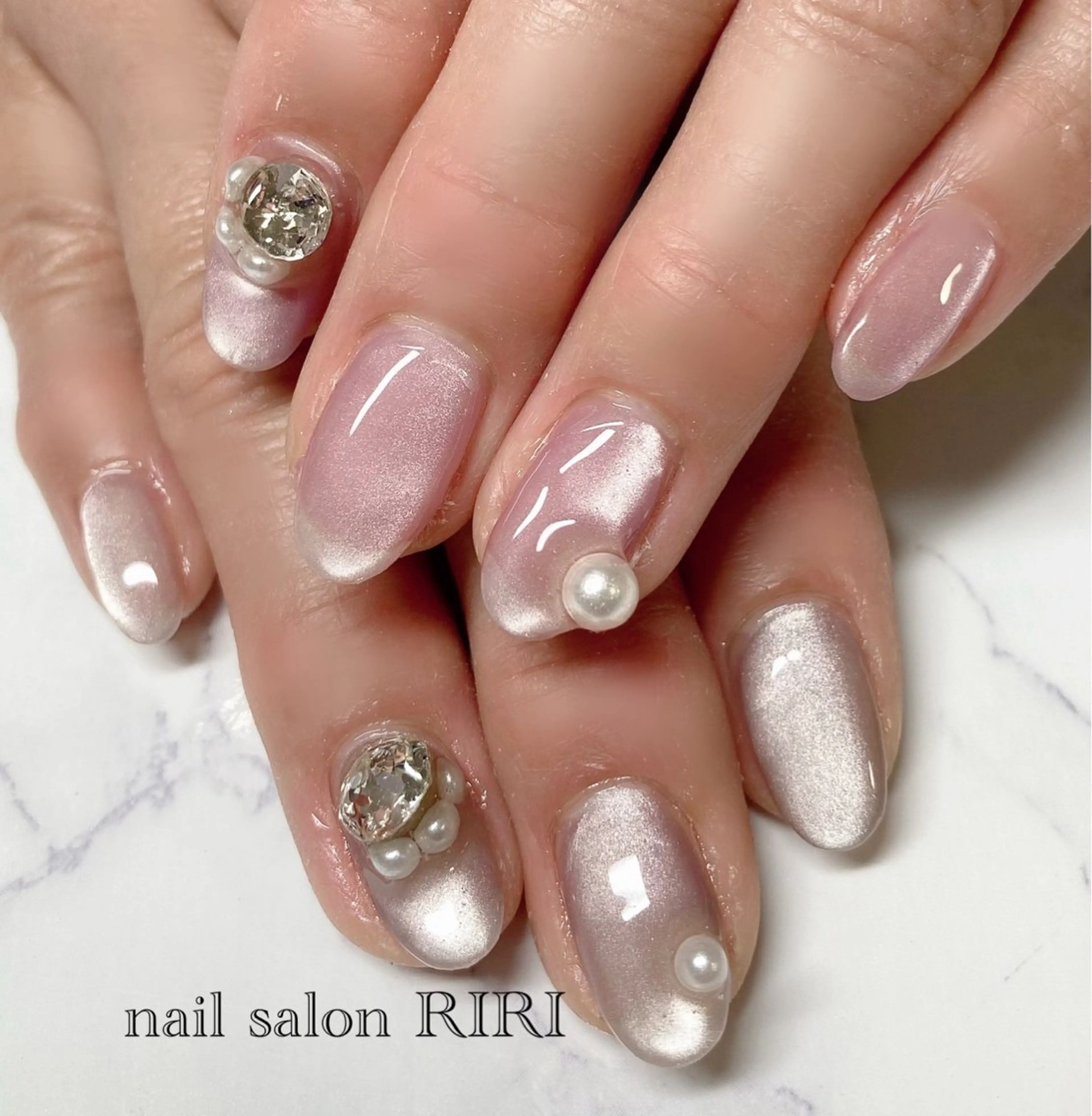 ネイル マグネットネイル private  nail  salon RIRI所属・RIRI リリのネイルデザイン
