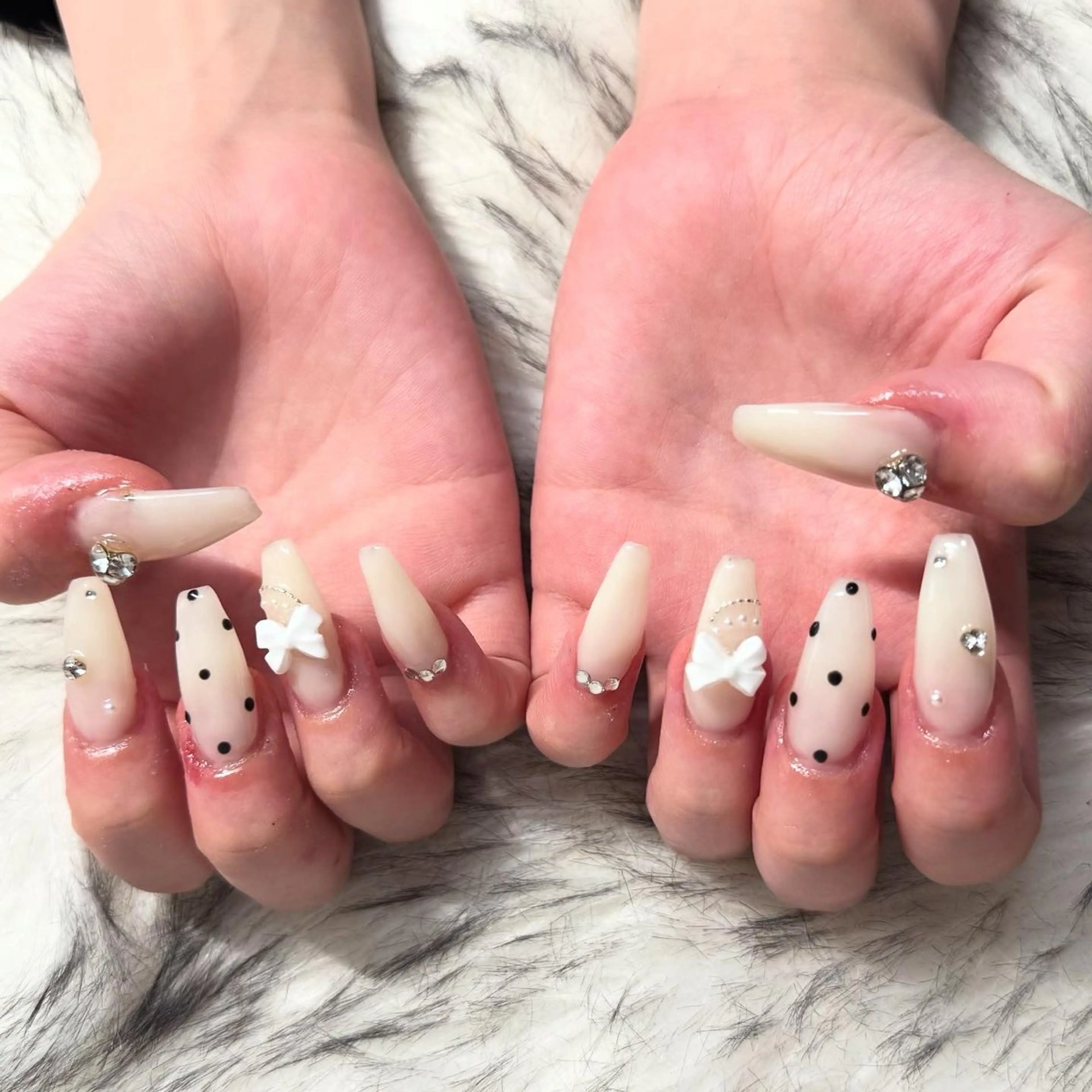 ロング ハンドネイル mao .のネイルデザイン