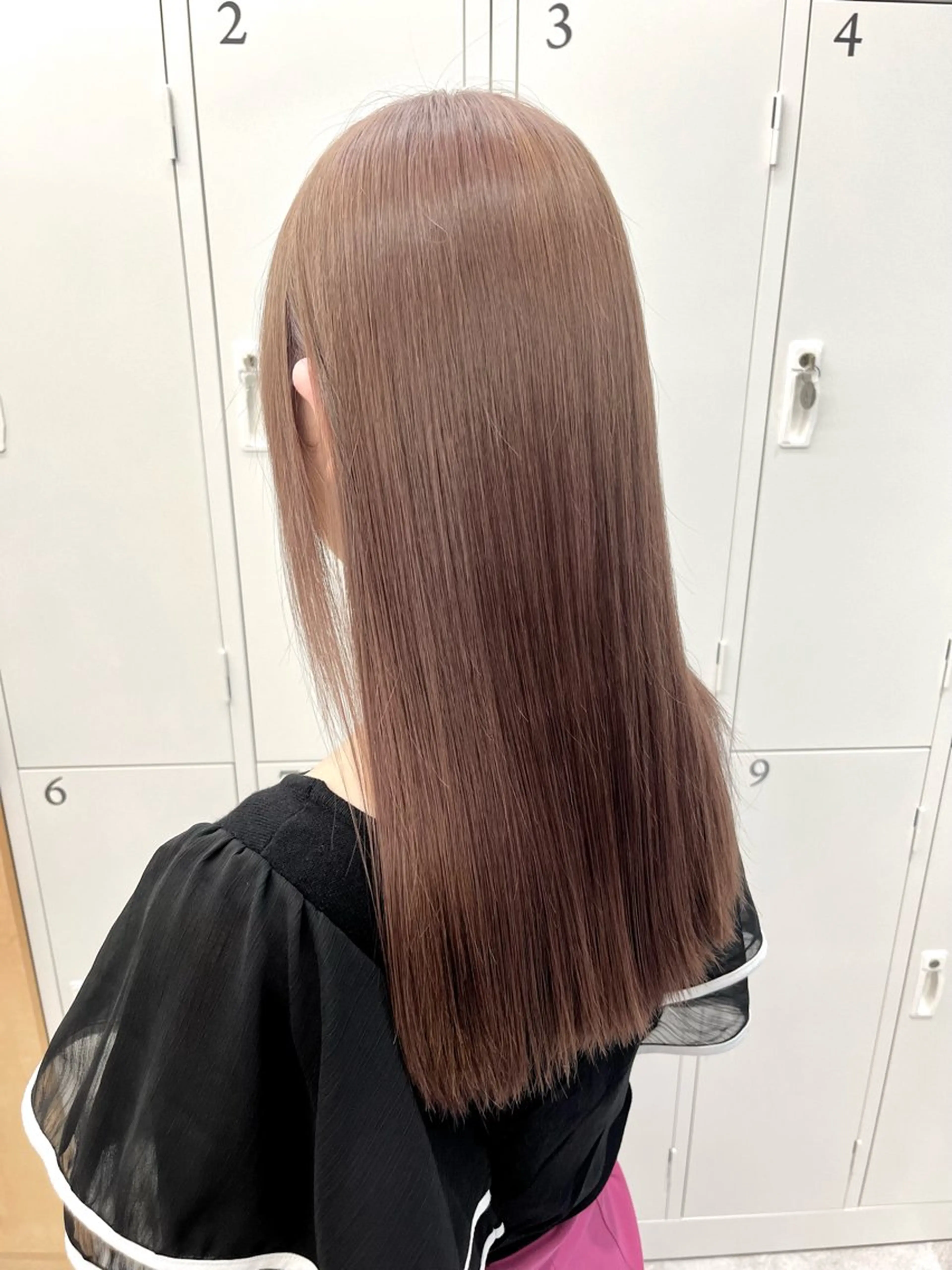 セミロング カラー ヘアカラー トリートメント ヘアセット 🎀透明感ブリーチ カラー🎀ミズキのヘアスタイル