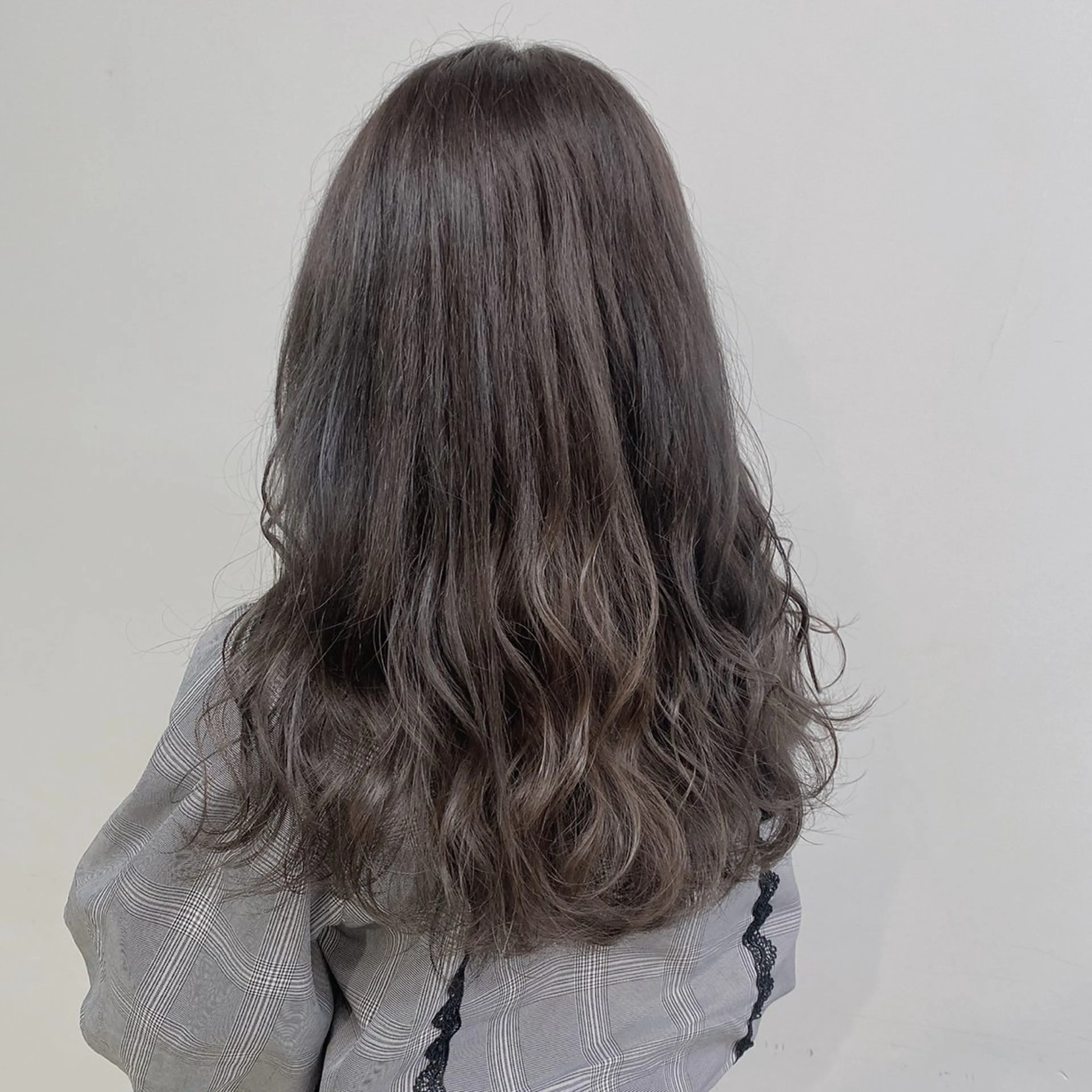 セミロング カラー ヘアアレンジ ヘアカラー トリートメント ヘアセット EMANON池袋3rd所属・ナチュラル艶髪 なおき｜池袋美容師のヘアスタイル