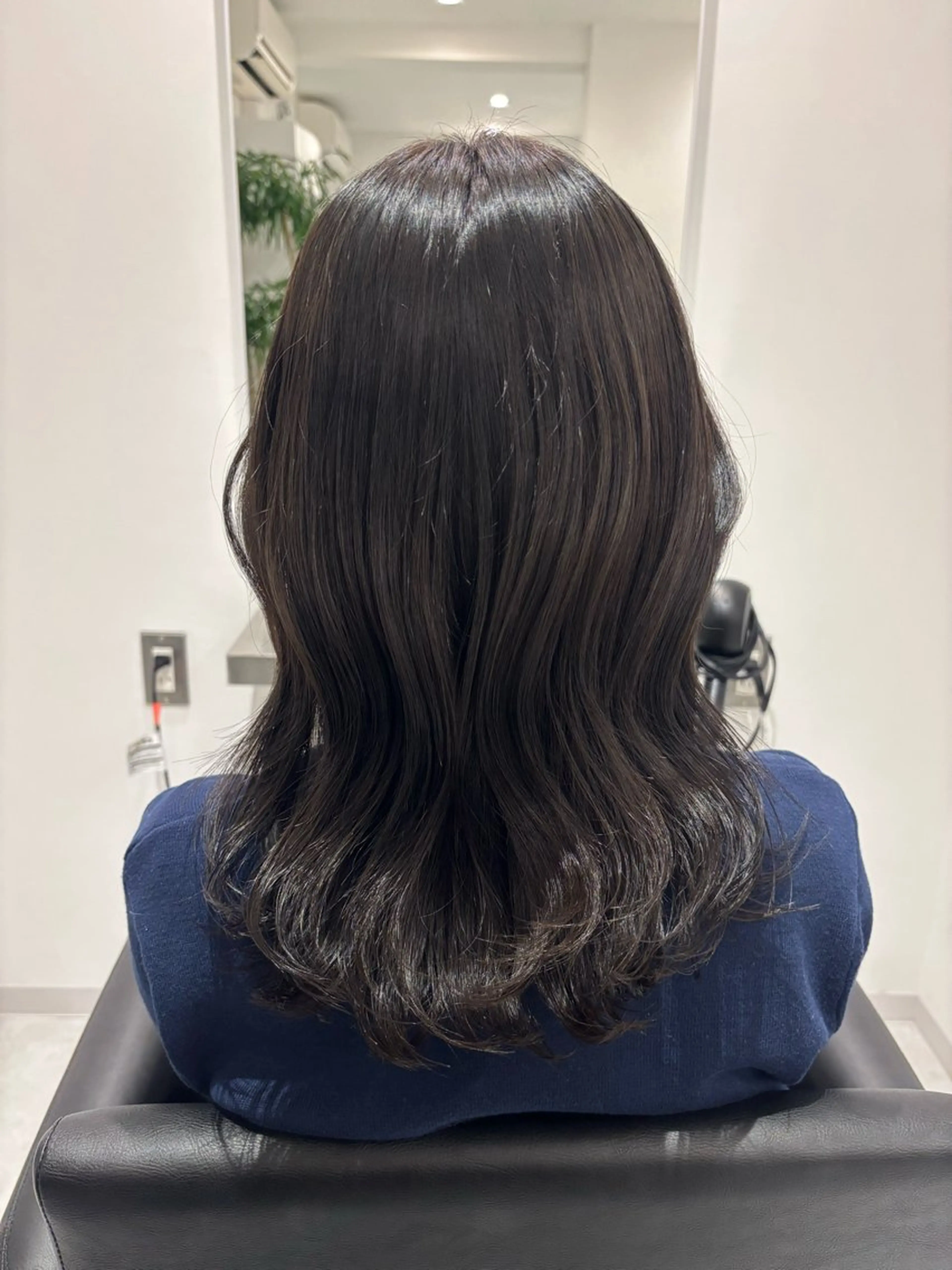 セミロング カラー ベージュカラー ブリーチ ブラウンカラー ケアブリーチ カシス カット ヘアカラー トリートメント 艶感×抜け感hair /ReLit 正源のヘアスタイル