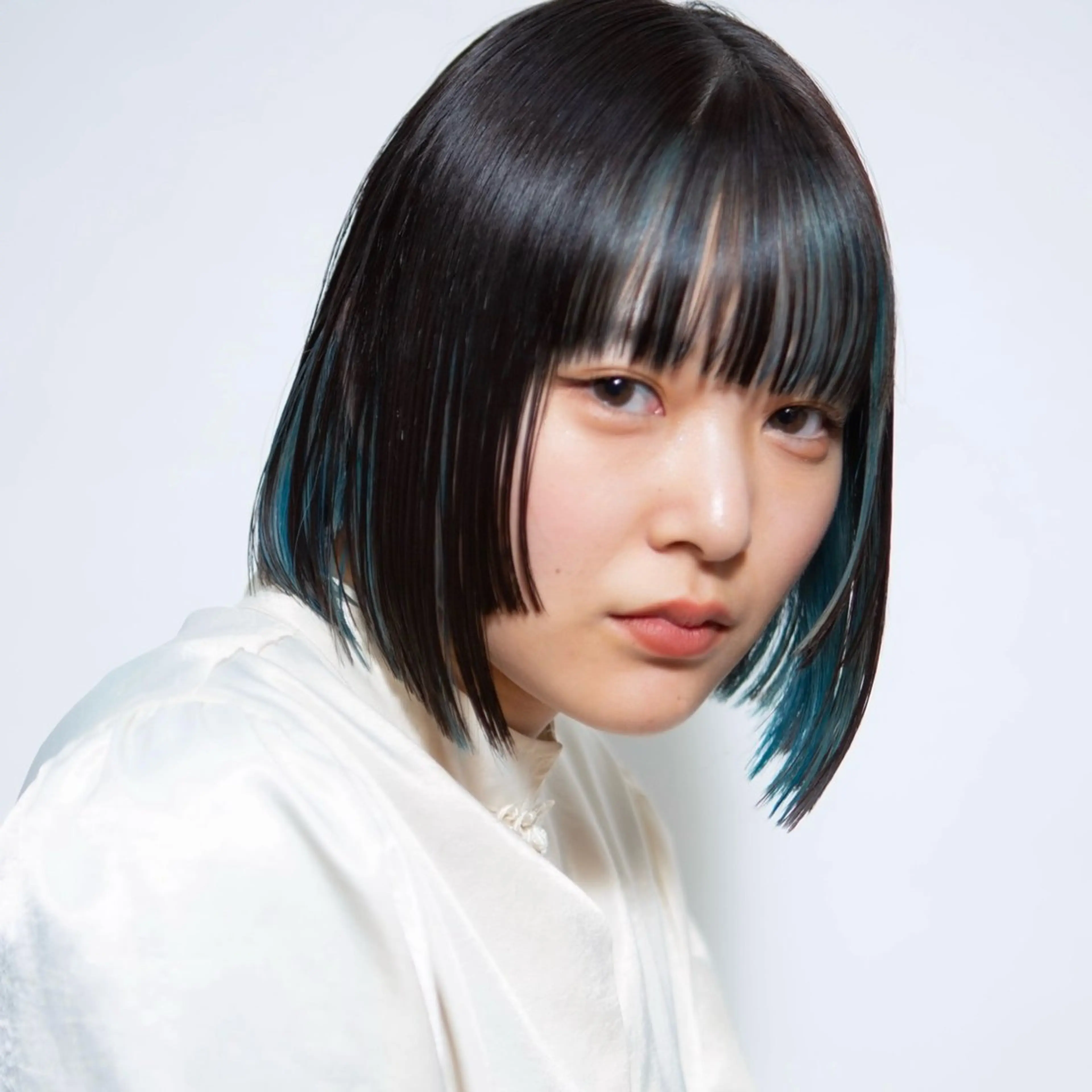 ショート カラー ブリーチ インナーカラー ボブ 顔周りカット 姫カット nui所属・清水優/ボブ/ レイヤー/髪質改善のヘアスタイル