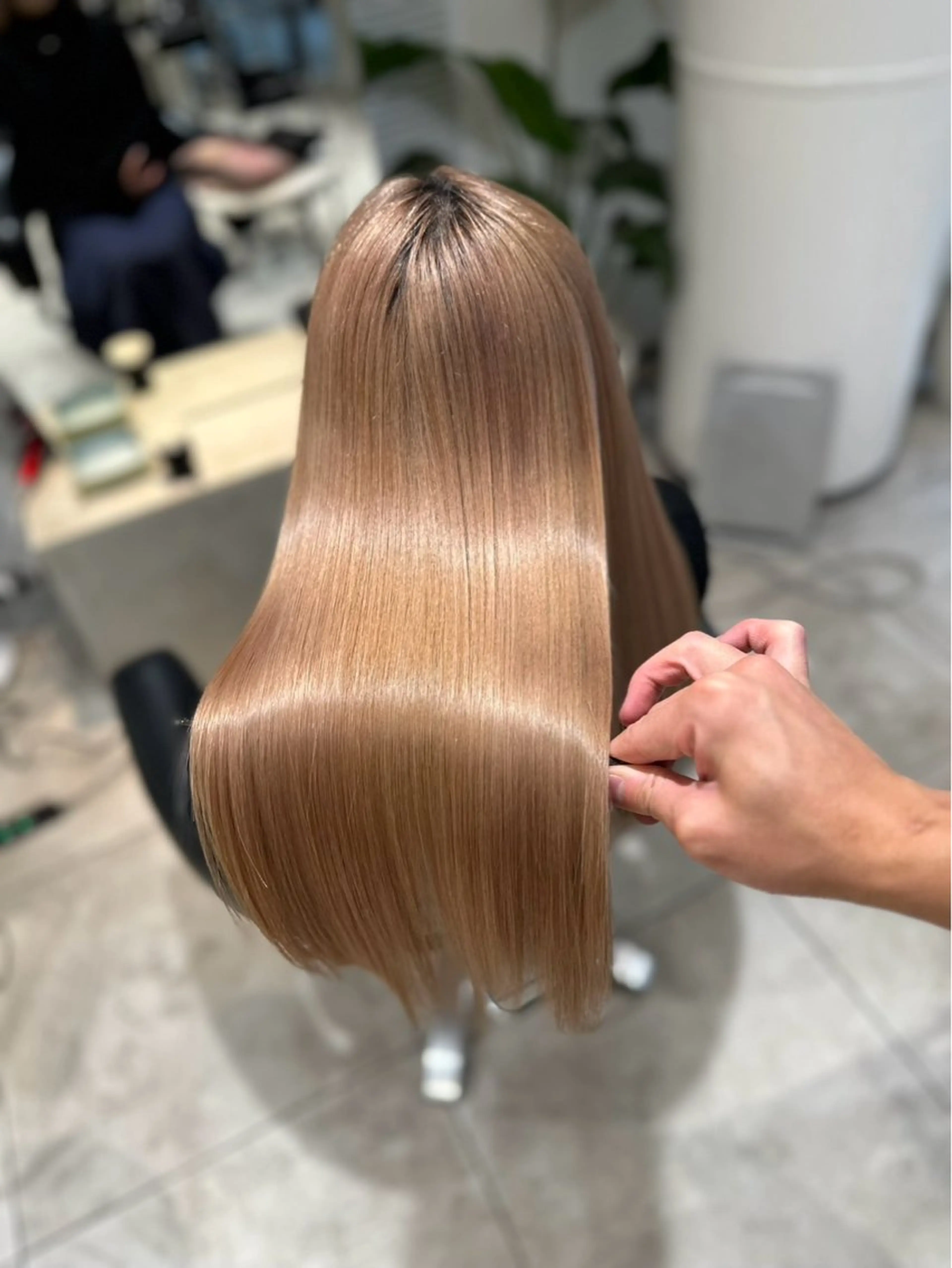 ロング 縮毛矯正 トリートメント 🟠美髪矯正⭐️ 刑部一哉🟠のヘアスタイル