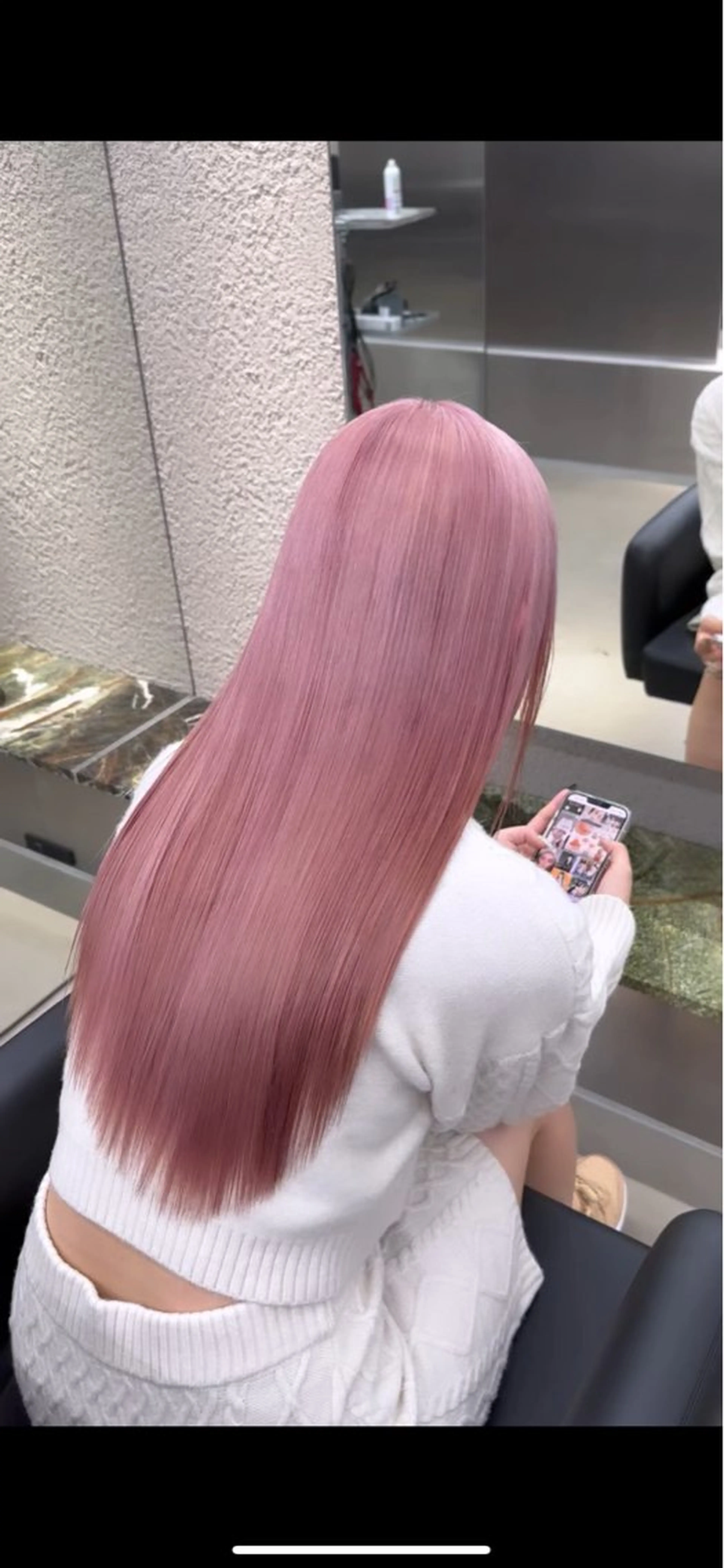 ロング レイヤーカット トリートメント SALOWIN栄三丁目店所属・ハイトーン/ 縮毛矯正のヘアスタイル