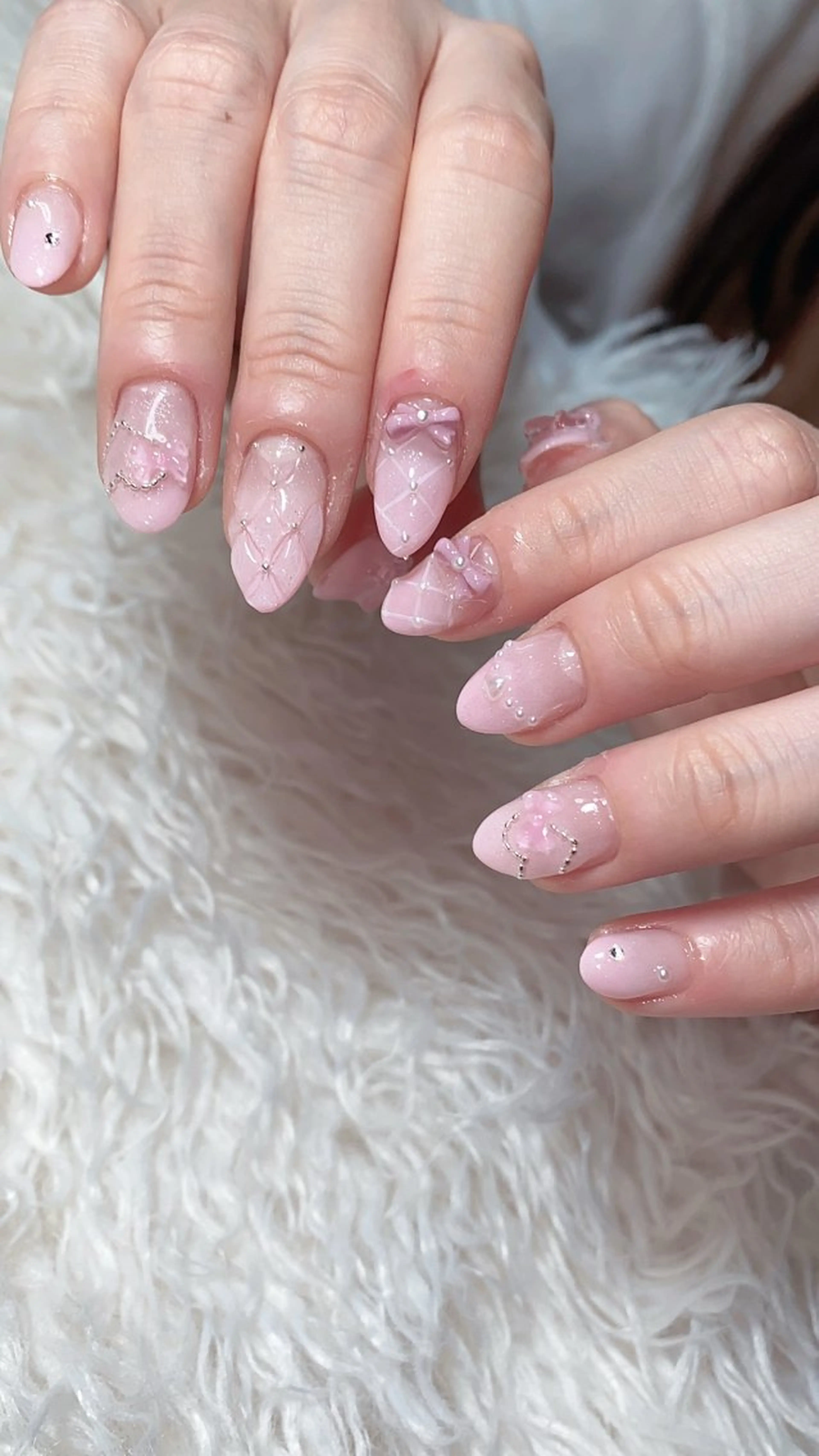 ネイル ハンドネイル n o q r m. n a c h iのネイルデザイン