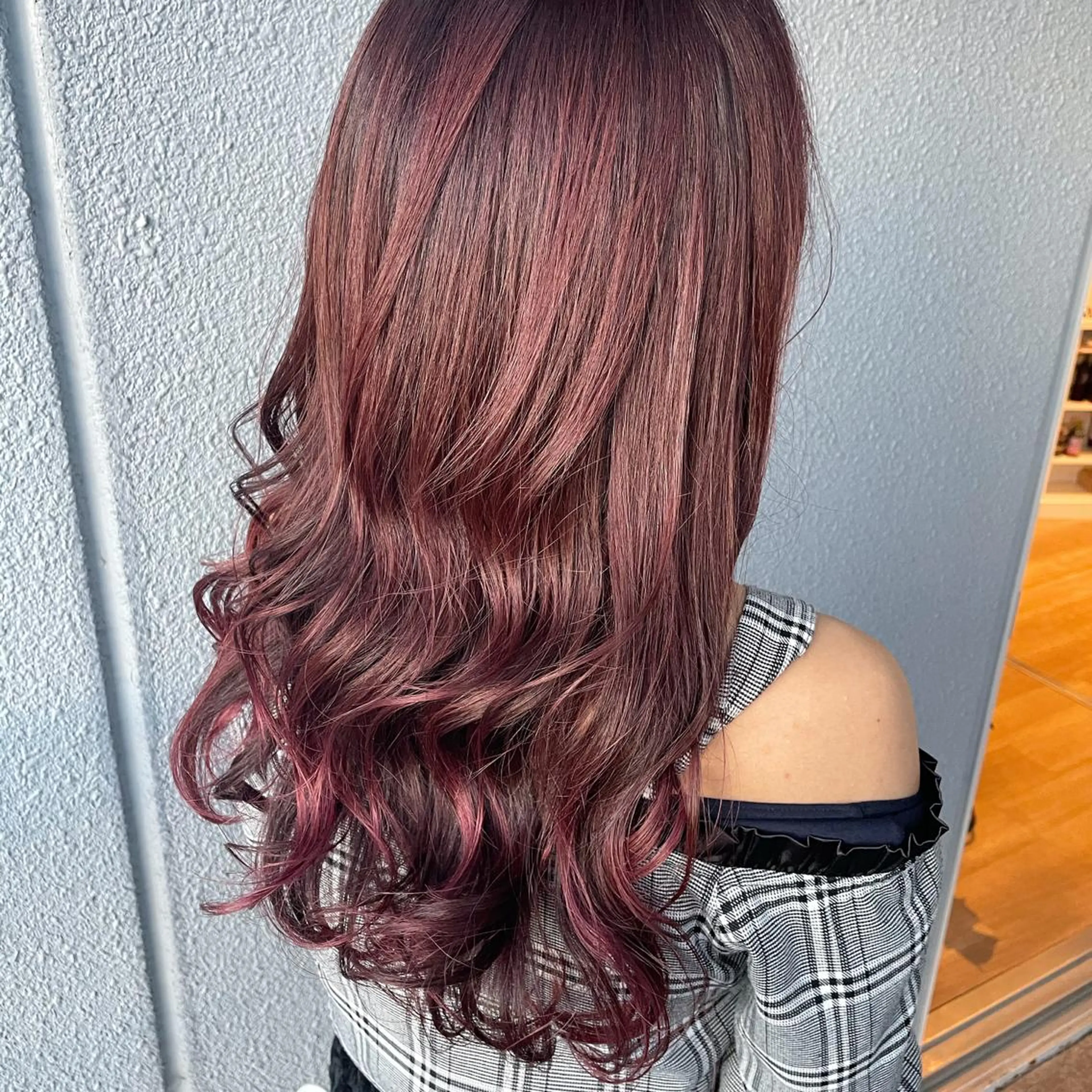 ロング カラー ヘアアレンジ ブリーチ ピンクカラー なつき/艶ピンク/ girly hairのヘアスタイル