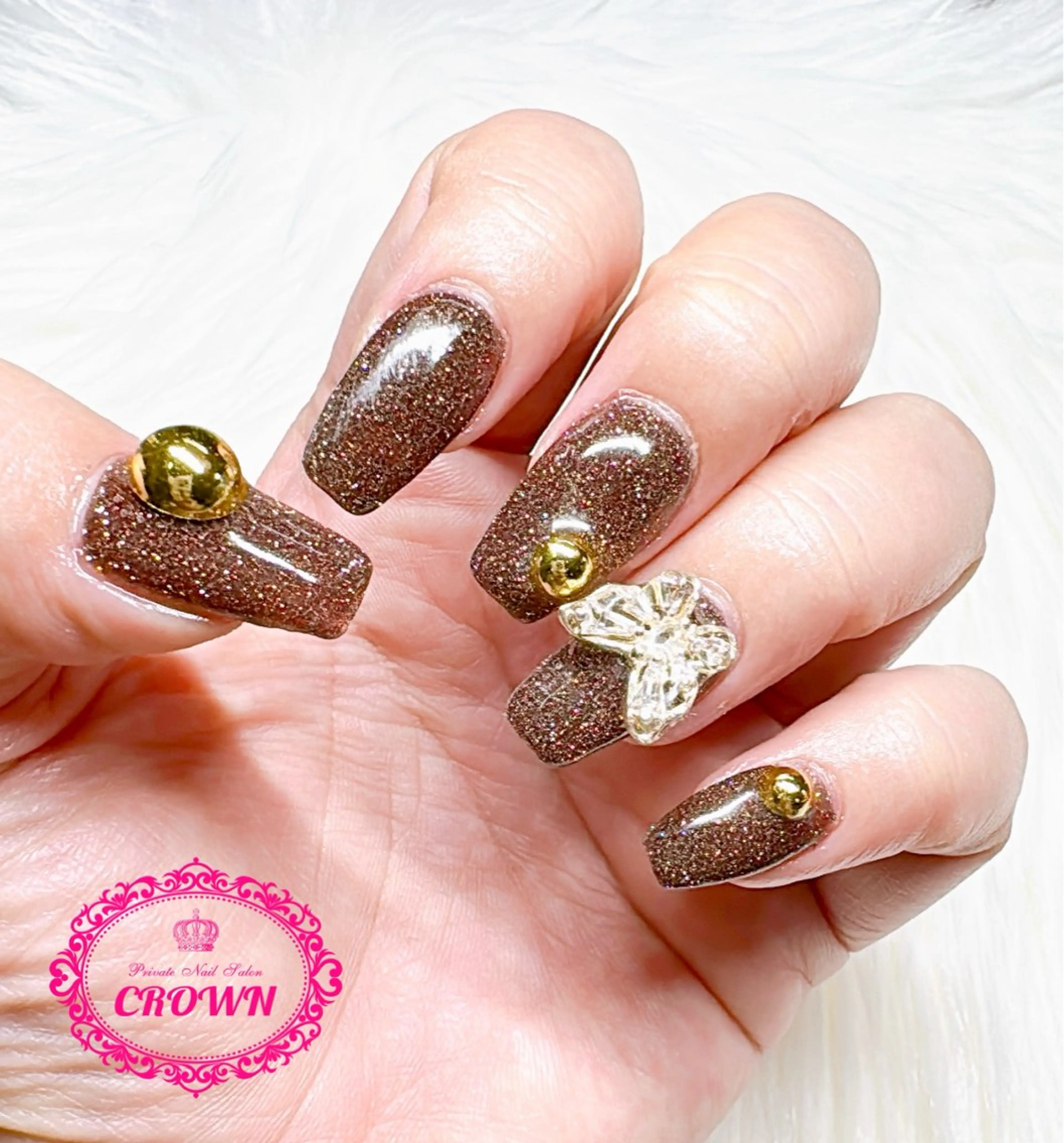 ネイル CROWN プライベートサロンのネイルデザイン