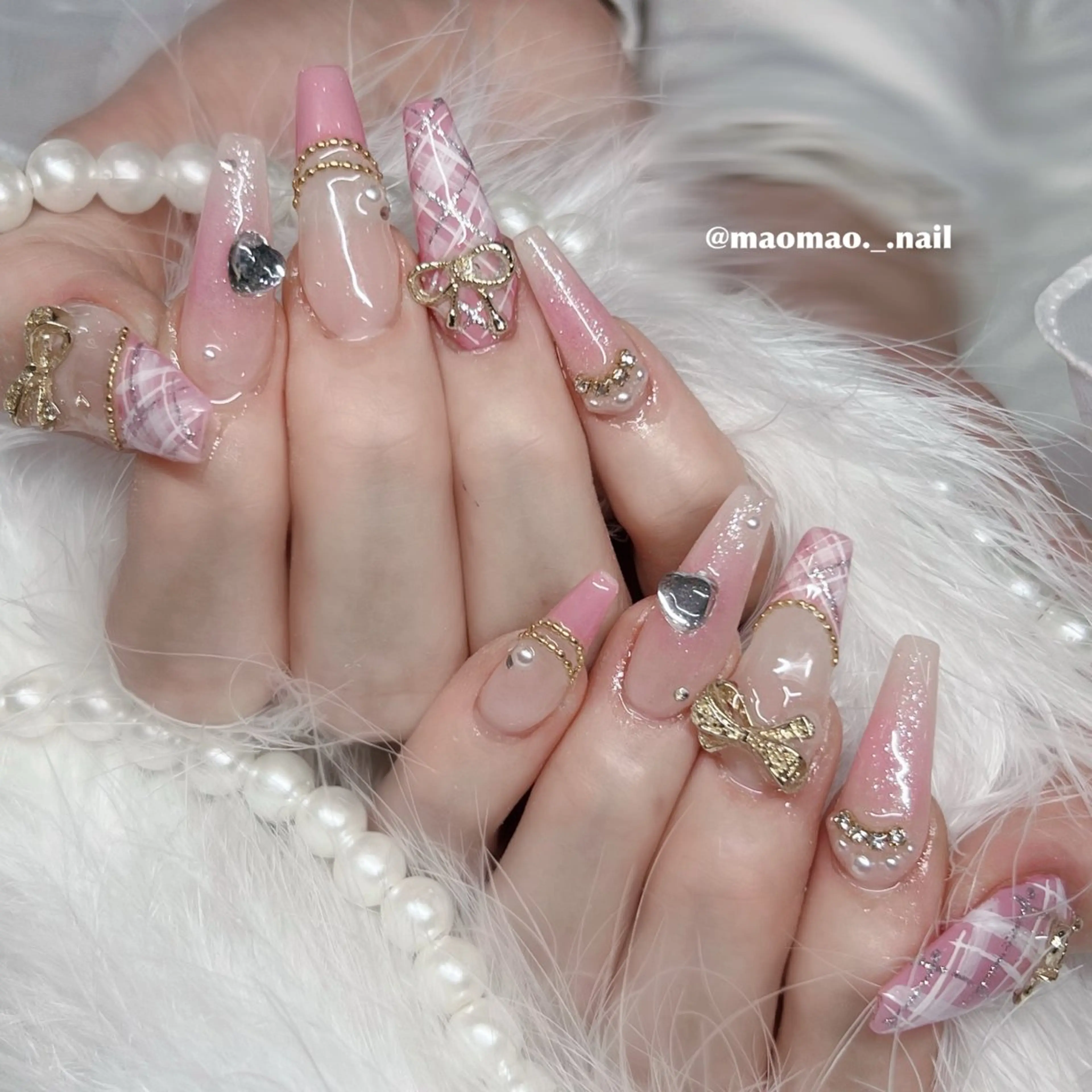 ネイル 🎀mao・スカルプ 姫系デザイン🪽のネイルデザイン