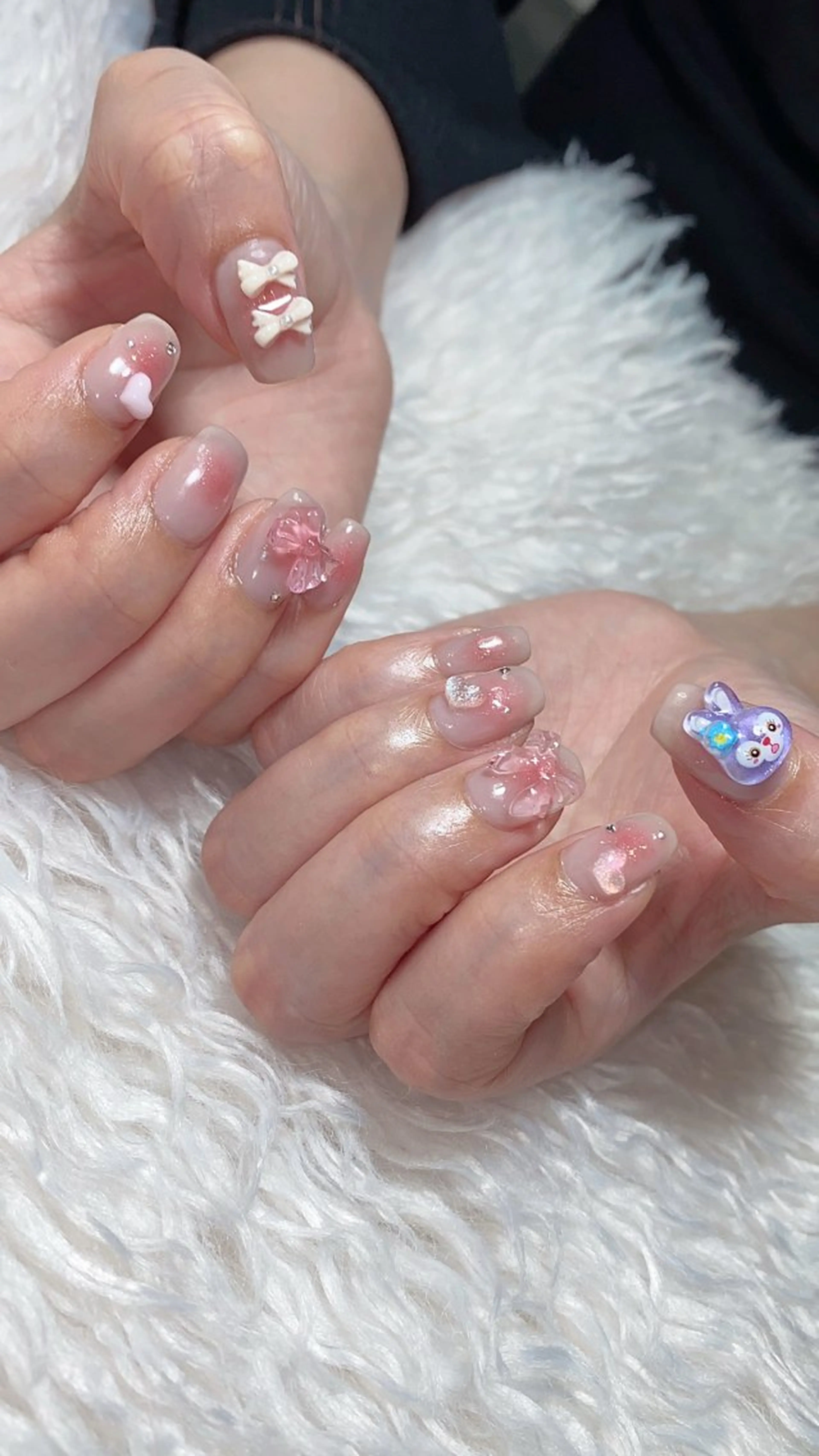 ネイル ハンドネイル n o q r m. n a c h iのネイルデザイン