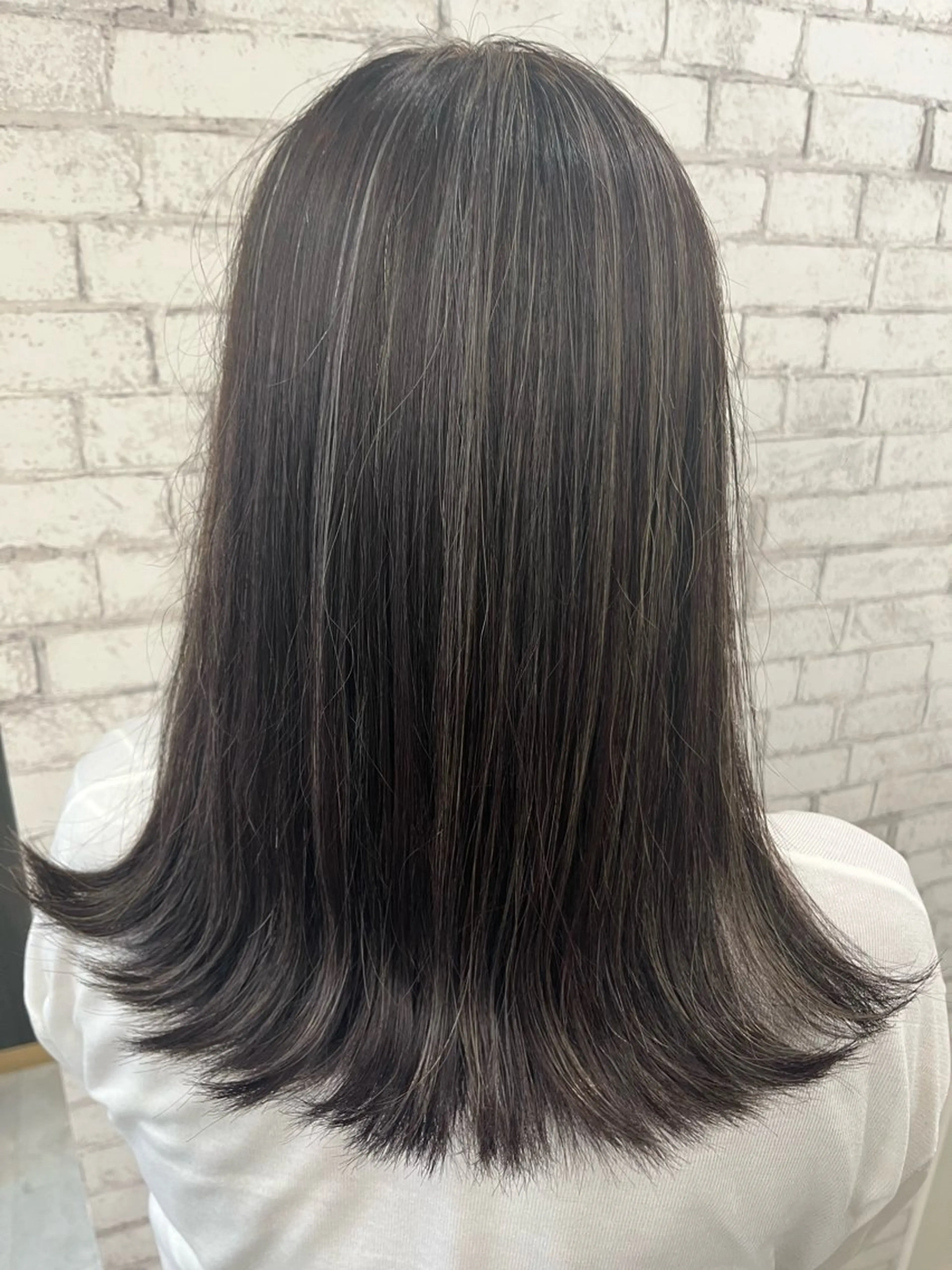 セミロング NeoestLog by あんくるトム所属・ゆうき/40代から始 めるショートボブのヘアスタイル