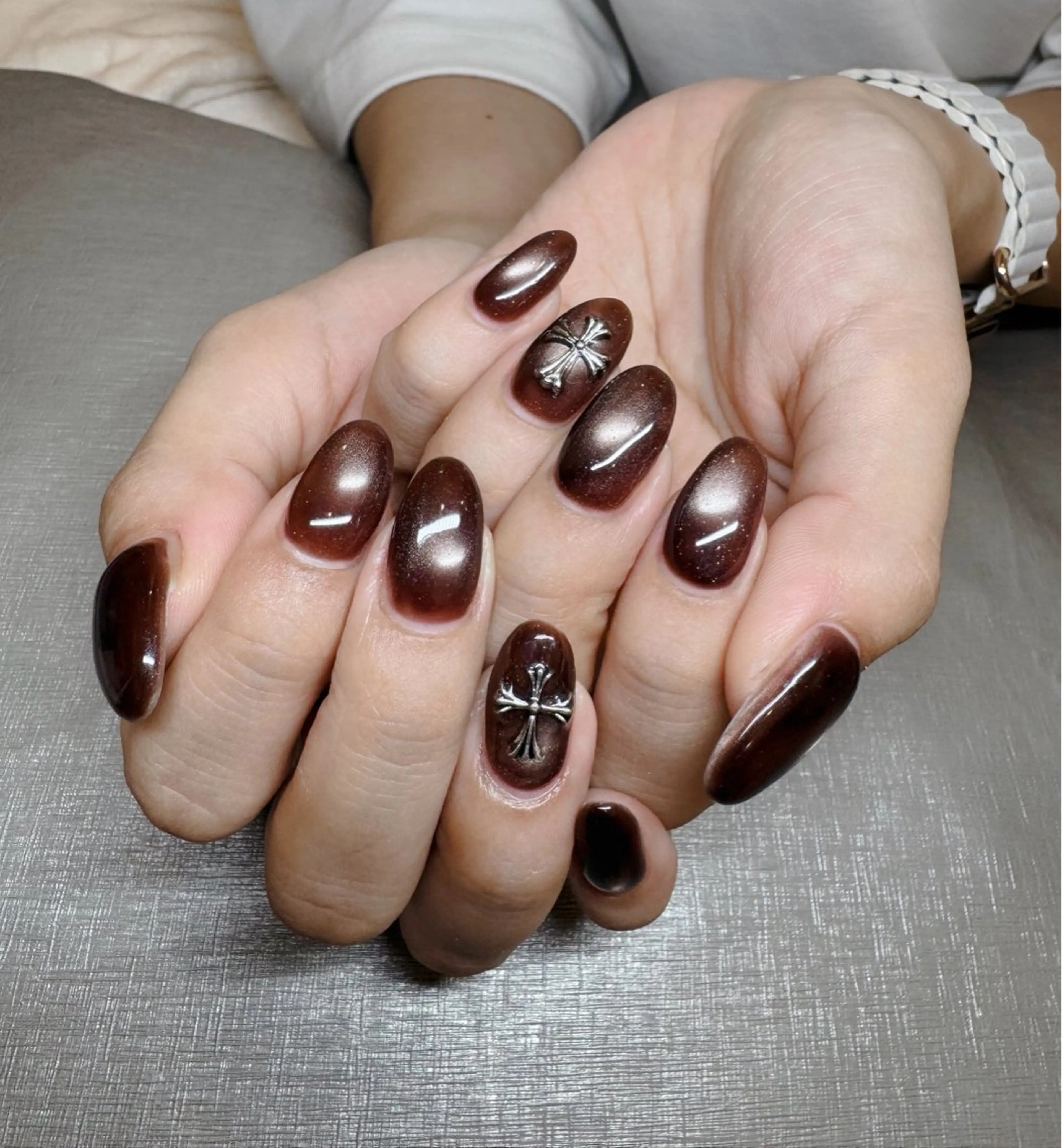 ネイル ブラウン ジェルネイル マグネットネイル メンズネイル ハンドネイル マイムネイル所属・MIMnail Jr ネイリストのネイルデザイン