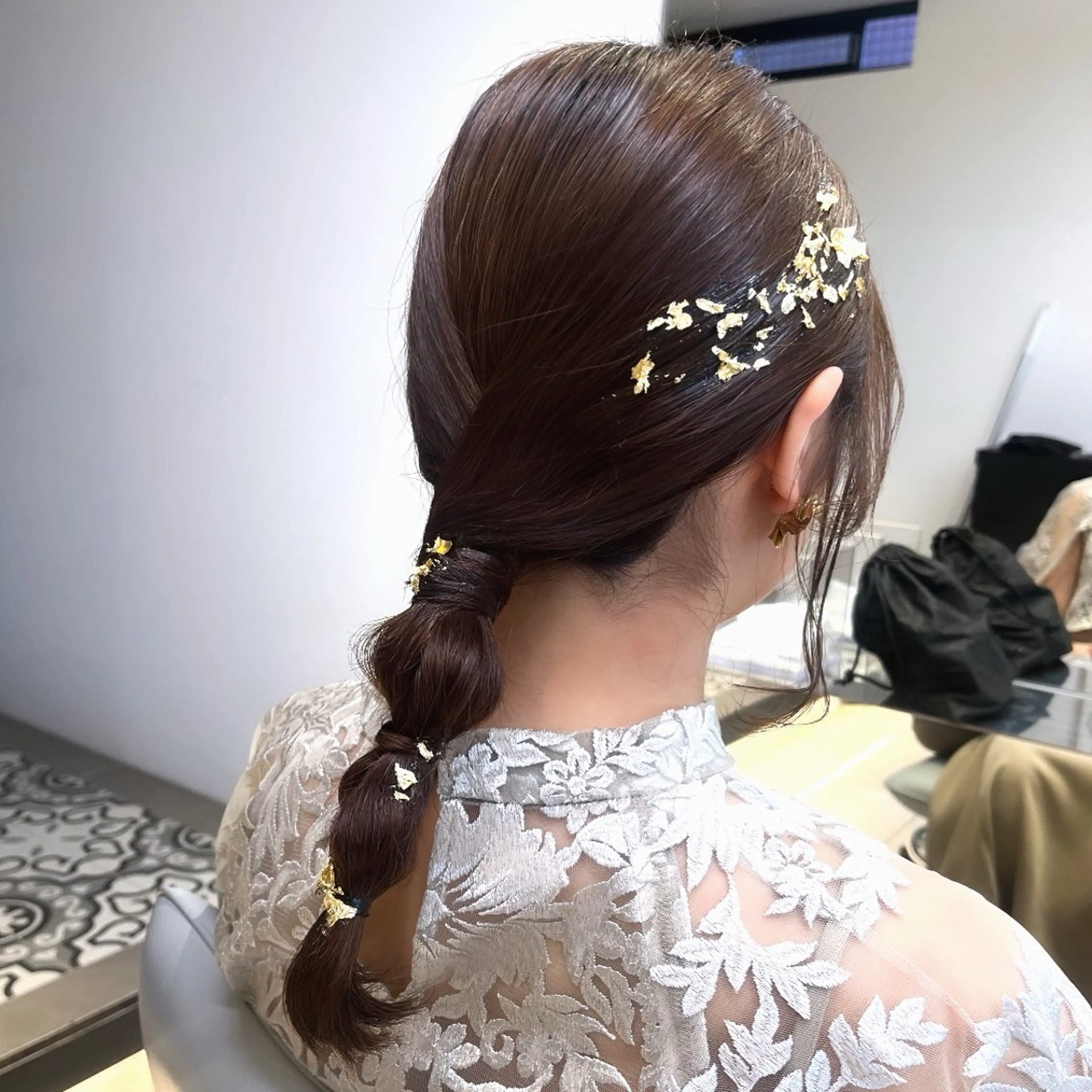 セミロング カラー 玉ねぎヘアー ヘアセット カジュアルを女っぽく 𝗮𝘆𝗮𝗰𝗼のヘアスタイル