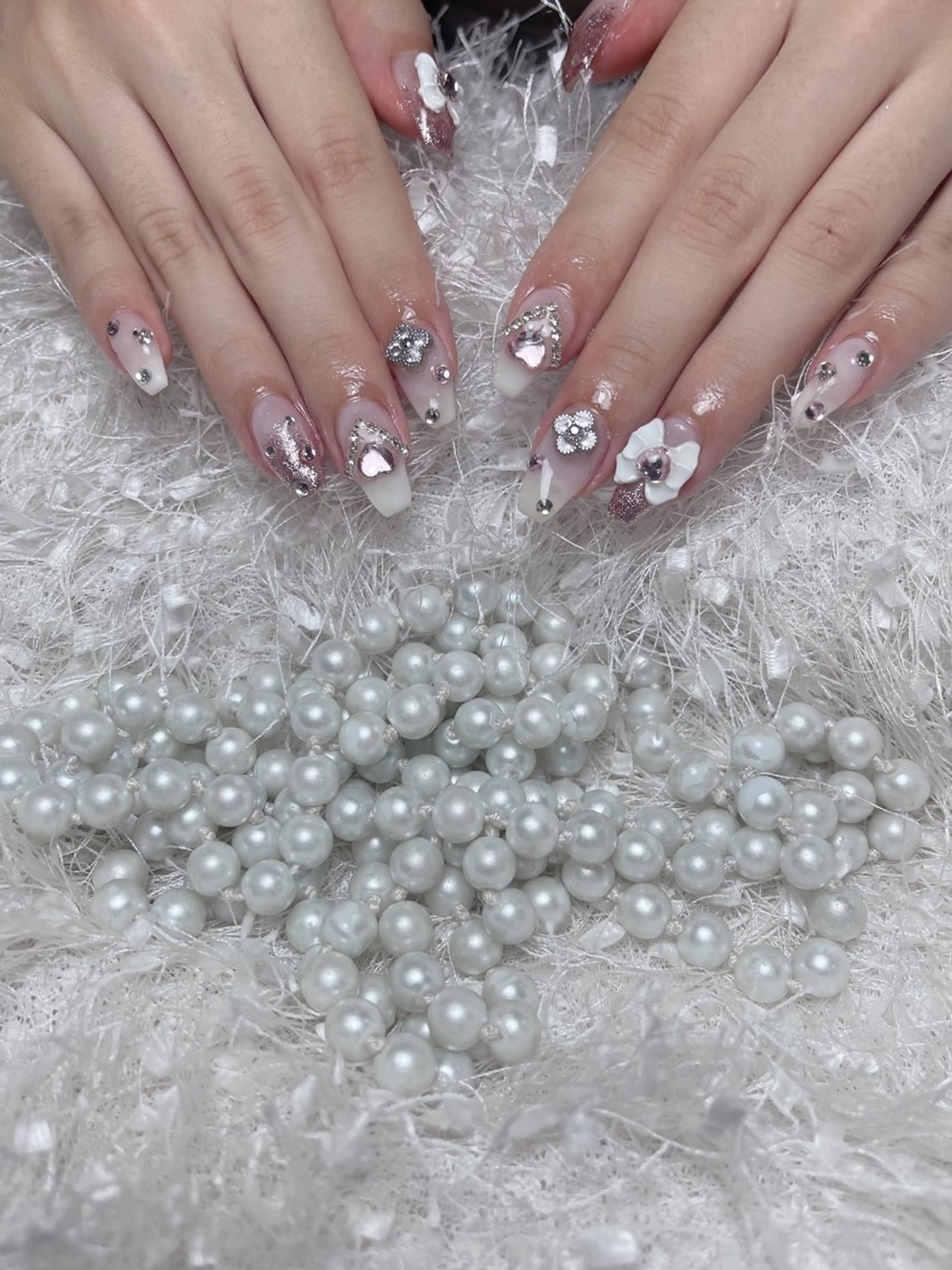 ネイル ハンドネイル 🦋y y Nail 🤍のネイルデザイン