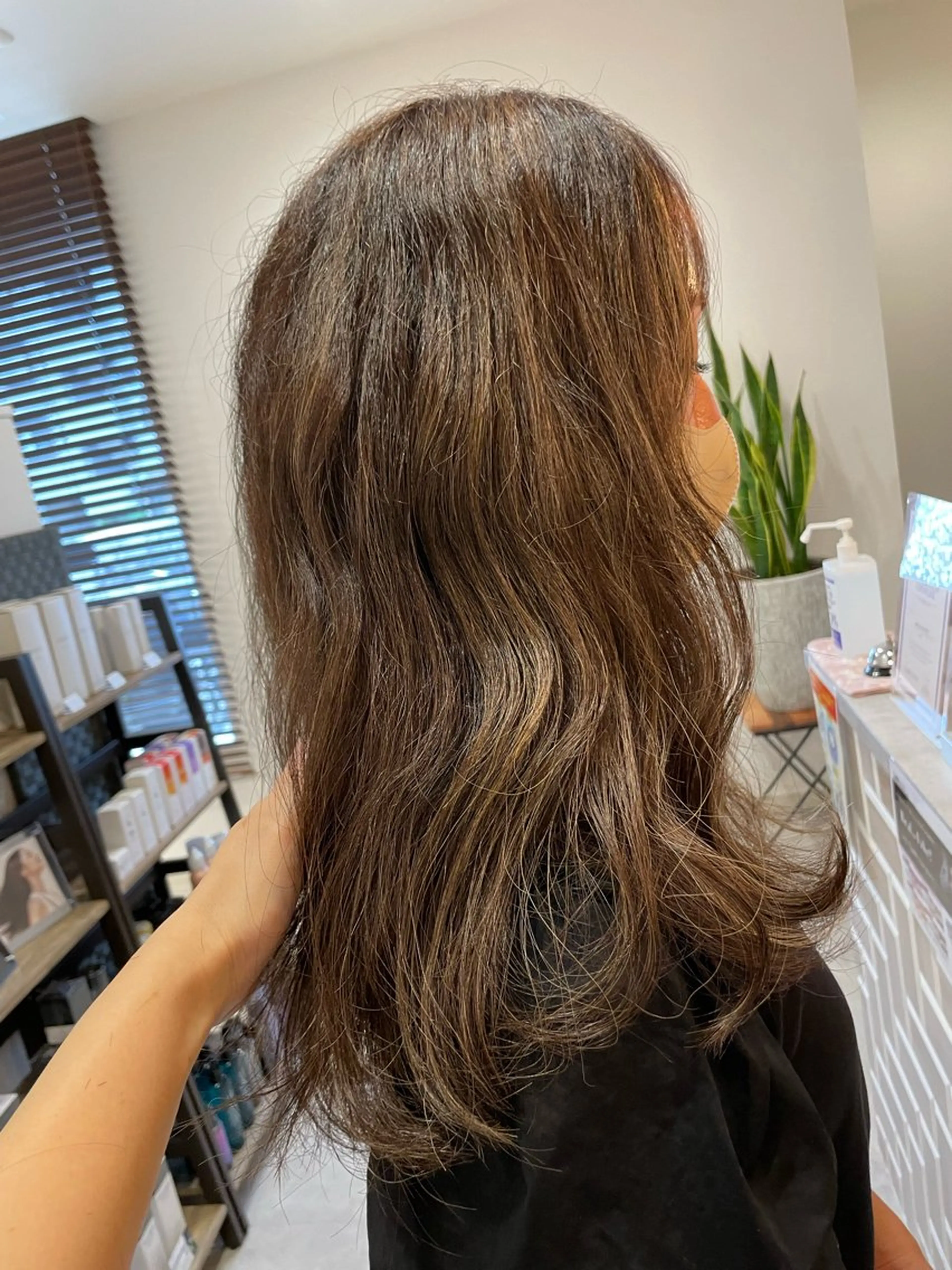 ロング カラー ヘアカラー トリートメント riddle hair(駒生)所属・山越 美裕樹のヘアスタイル