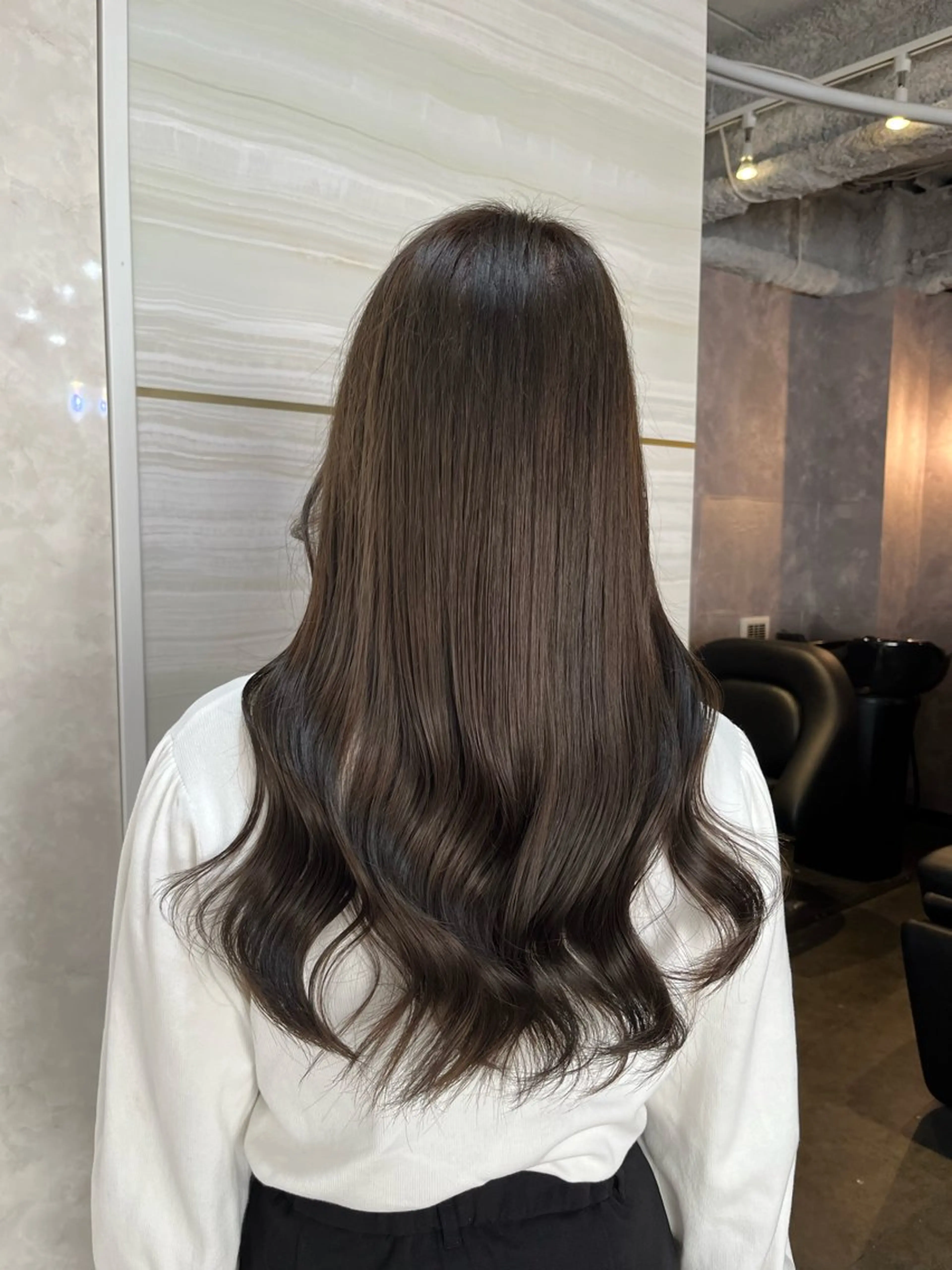 ロング カラー ブラウンカラー ダークブラウン オレンジ ロング トリートメント ヘアカラー 💙Ami💙 elubylovisのヘアスタイル