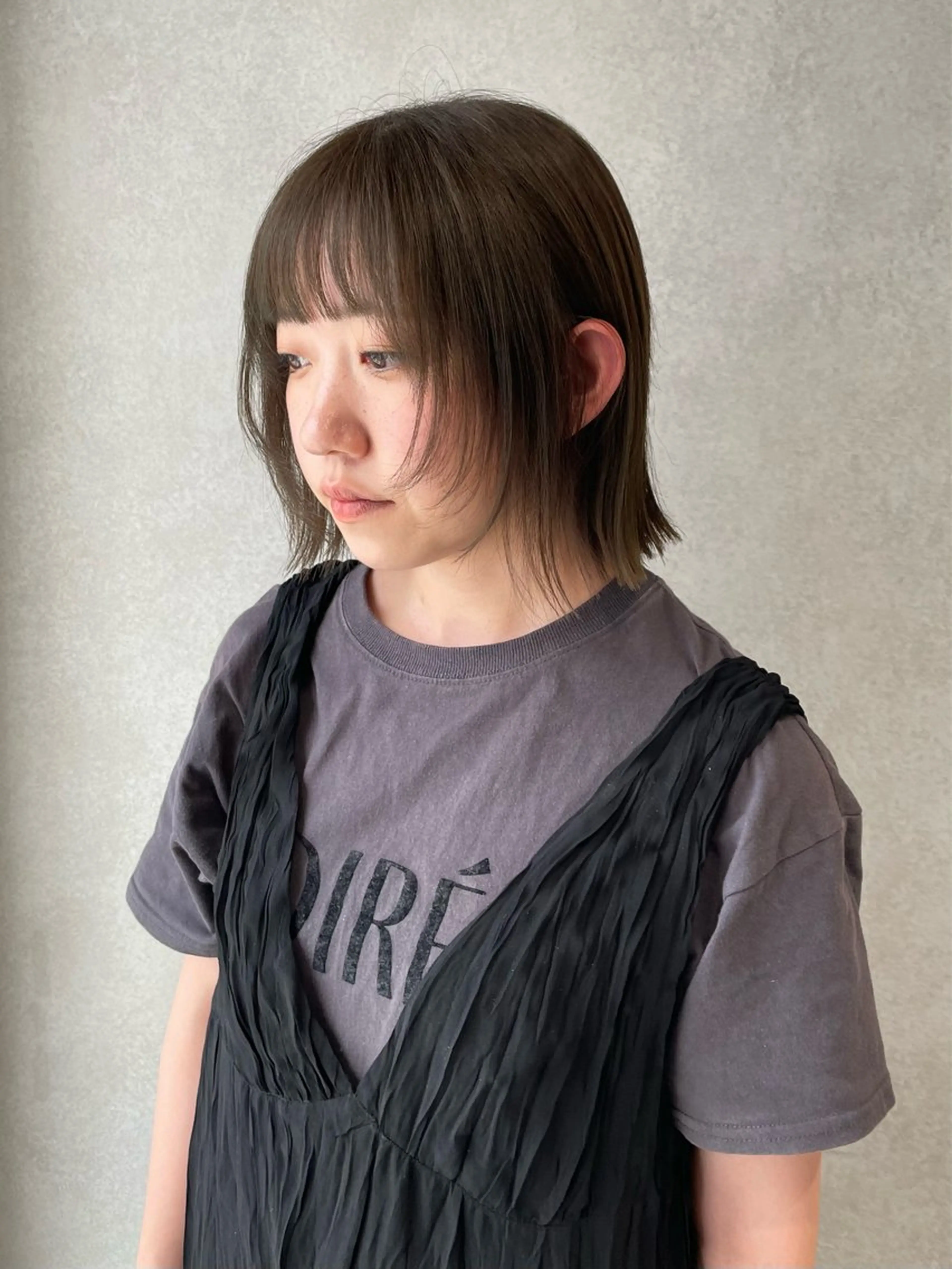 ミディアム カラー 顔周りカット カット ヘアカラー トリートメント yumemiレイヤー ‎✴︎ 透明感カラーのヘアスタイル
