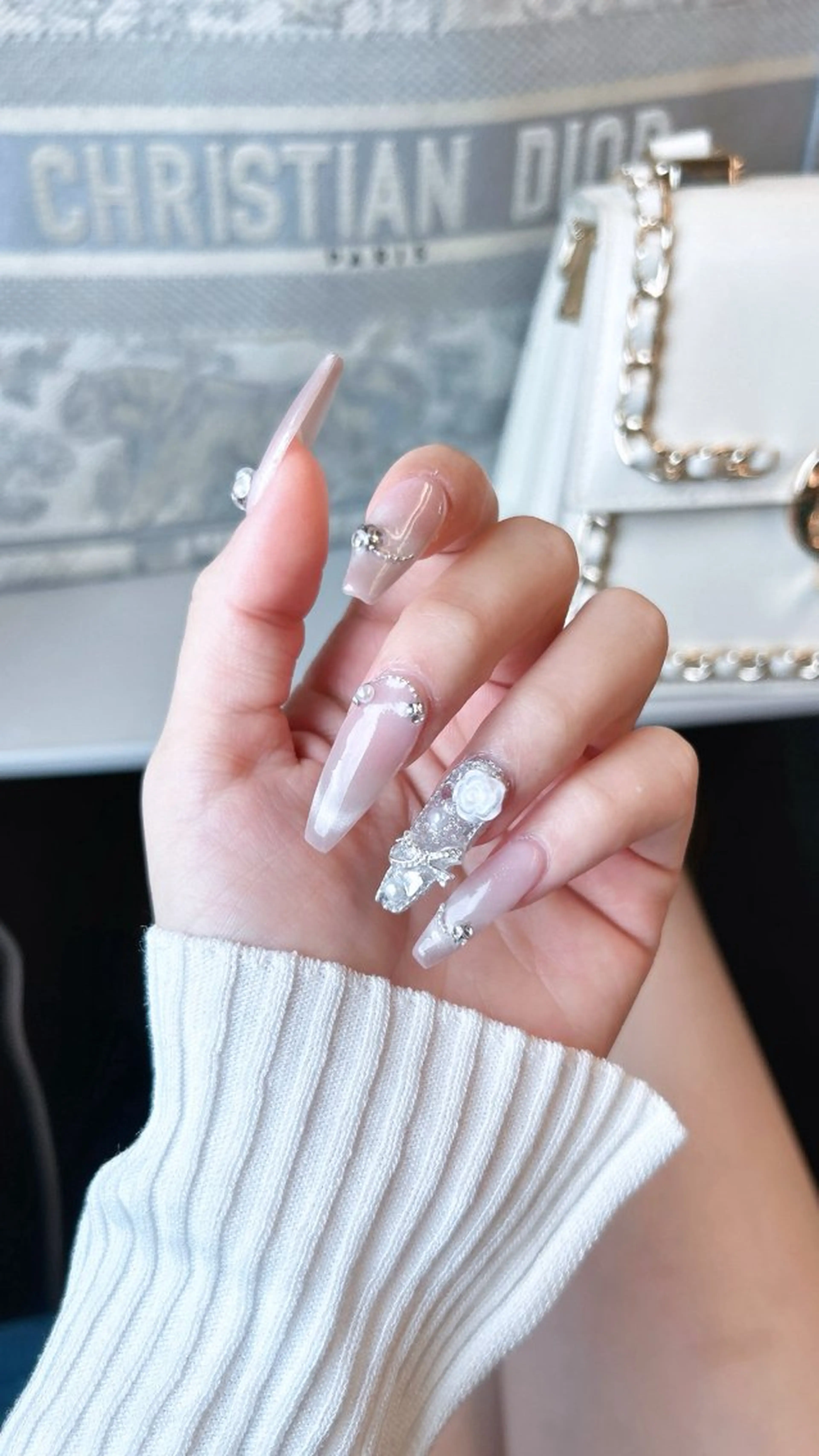 ネイル ハンドネイル エルバイノリコ🎀 堅田パラジェル取扱店のネイルデザイン