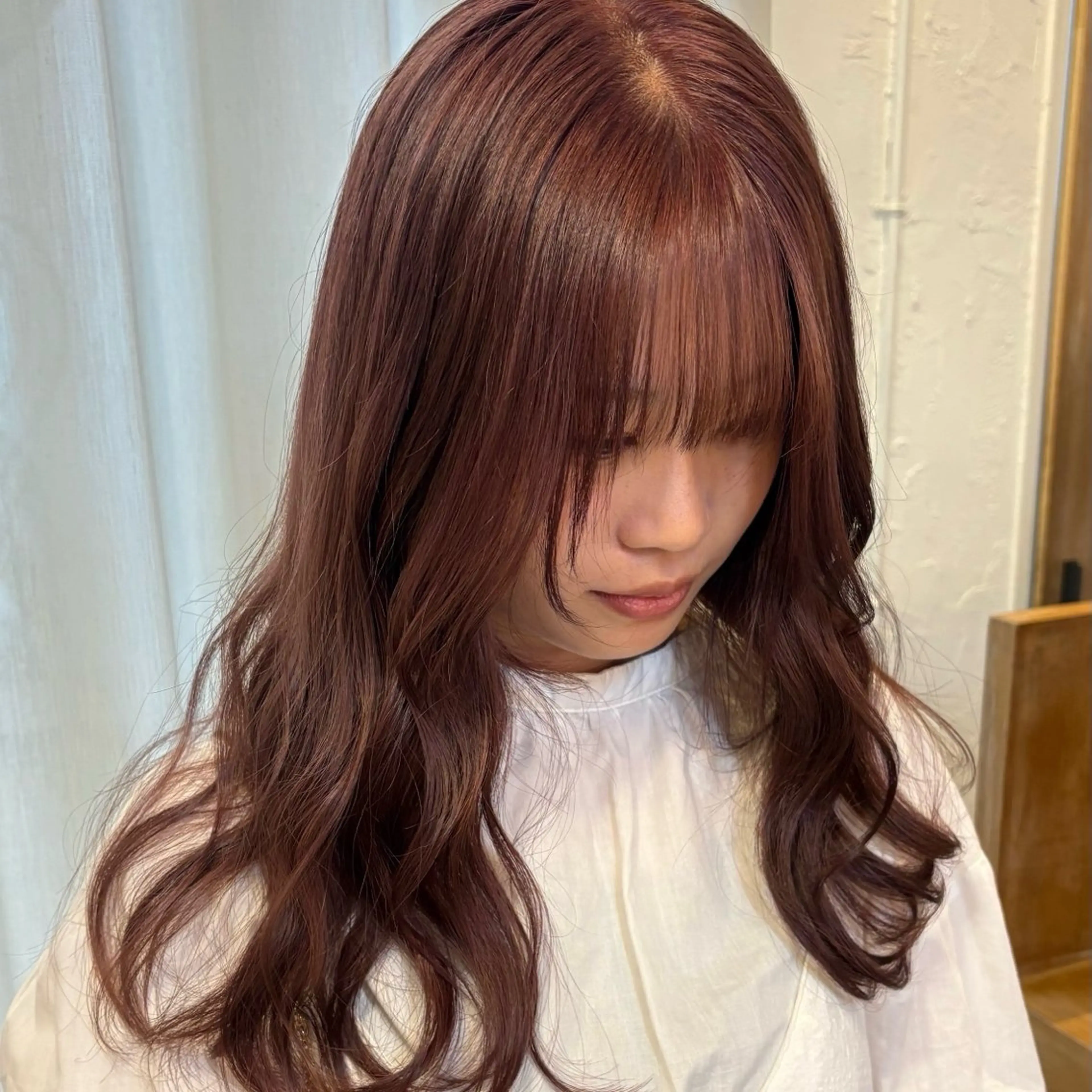 ロング カラー オレンジ ピンクカラー カット ヘアカラー mina / 透明感ベージュカラーのヘアスタイル