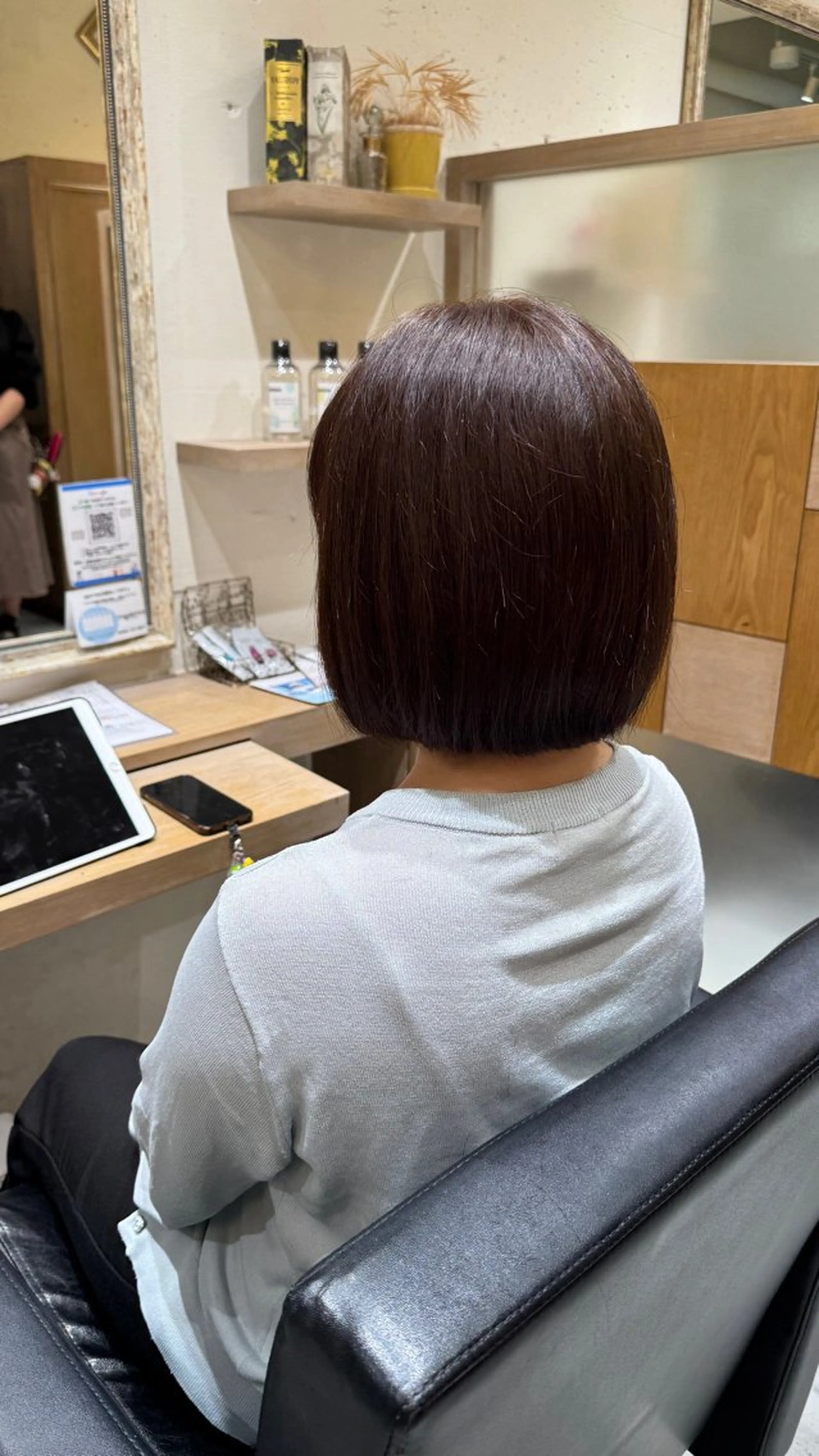 ショート ボブ カット ヘアカラー トリートメント 透明感カラー/髪質改 善/束感まつ毛/にかのヘアスタイル