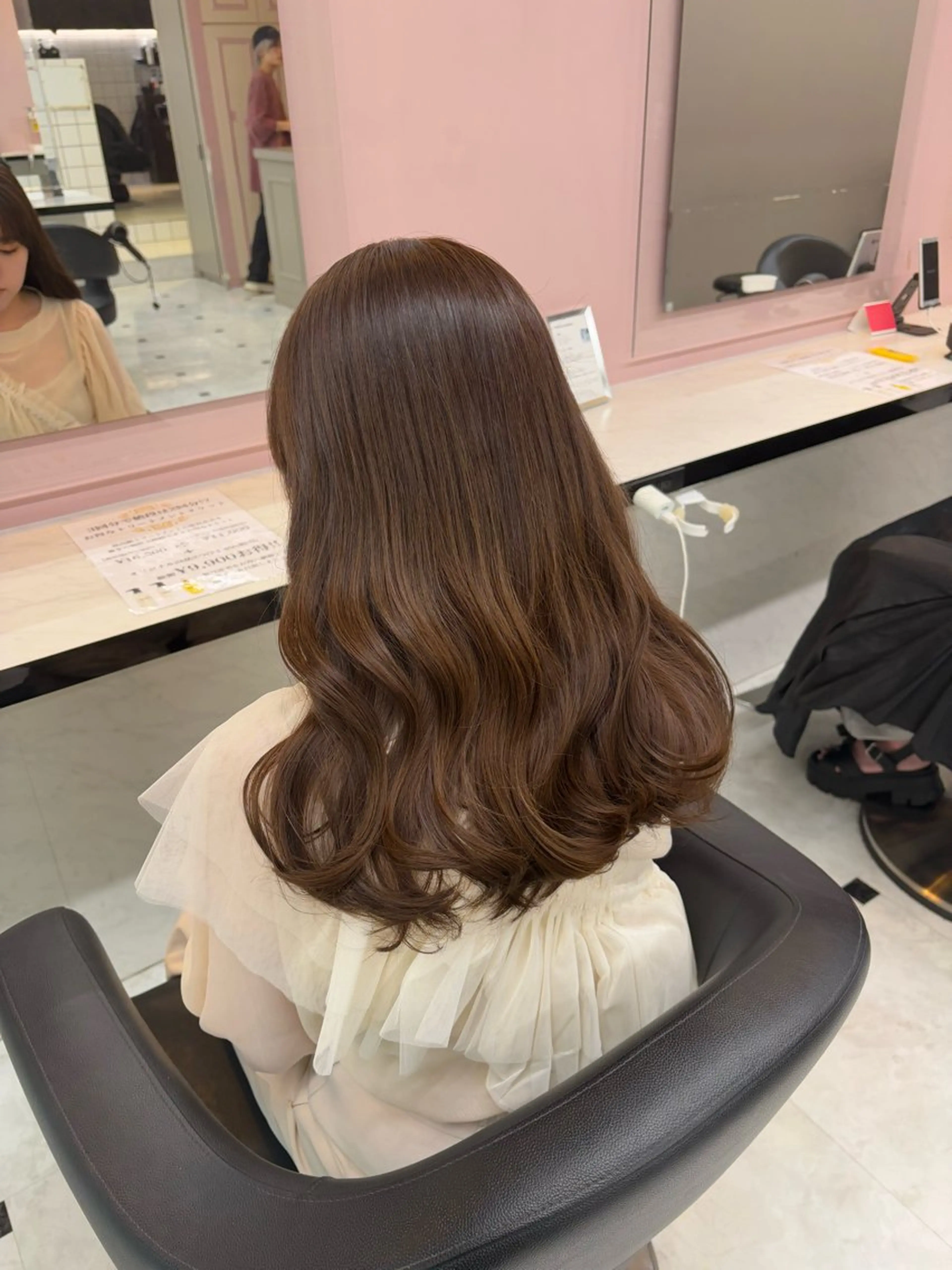 ロング カラー カット ヘアカラー 透明感ベージュカラー ♡上野♡AIのヘアスタイル