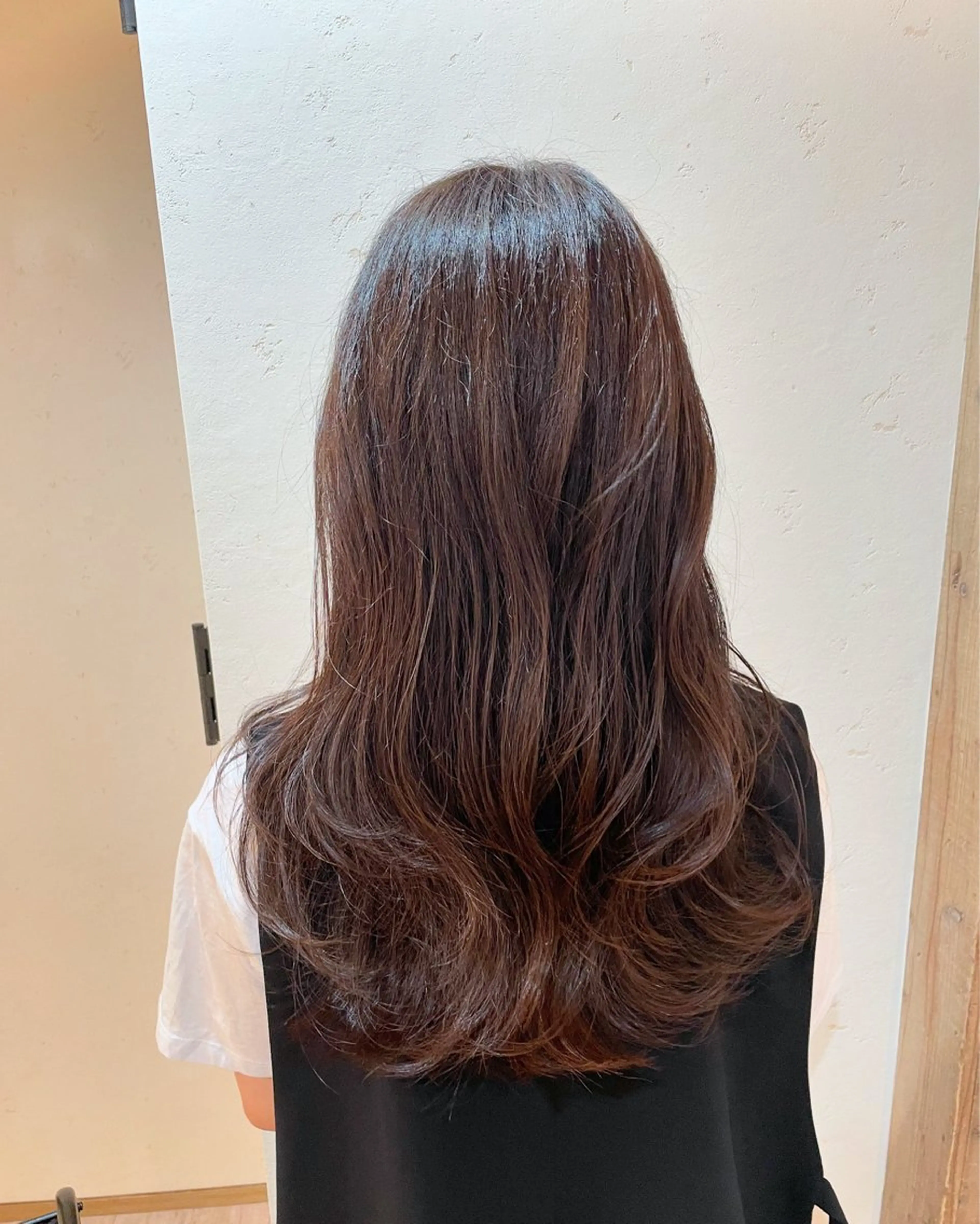 カラー ブラウンカラー トリートメント 透け感カラー🫧 加納トモヒロのヘアスタイル
