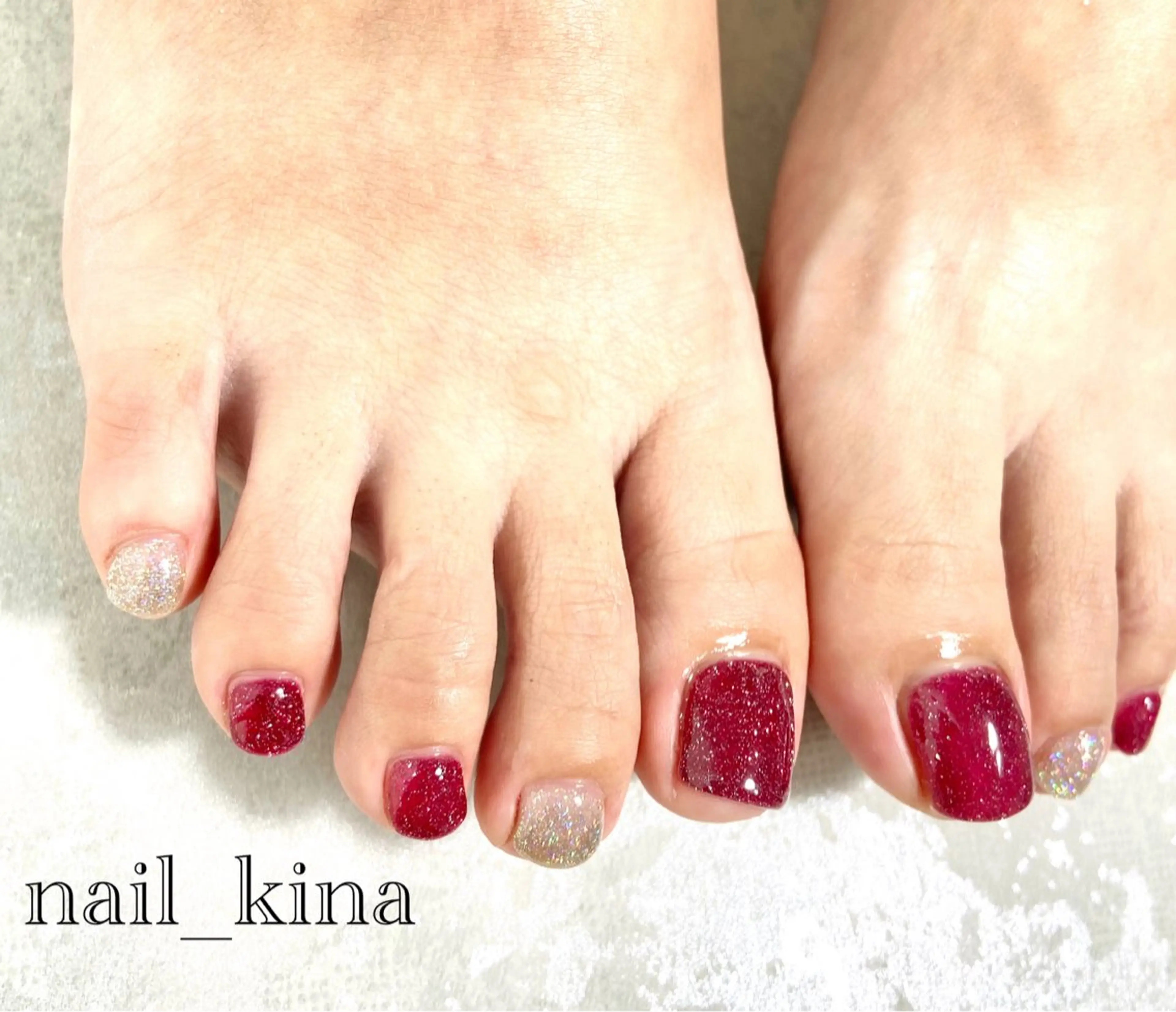 ネイル フラッシュネイル フットネイル ワンカラーネイル フットネイル nail_ kinaのネイルデザイン