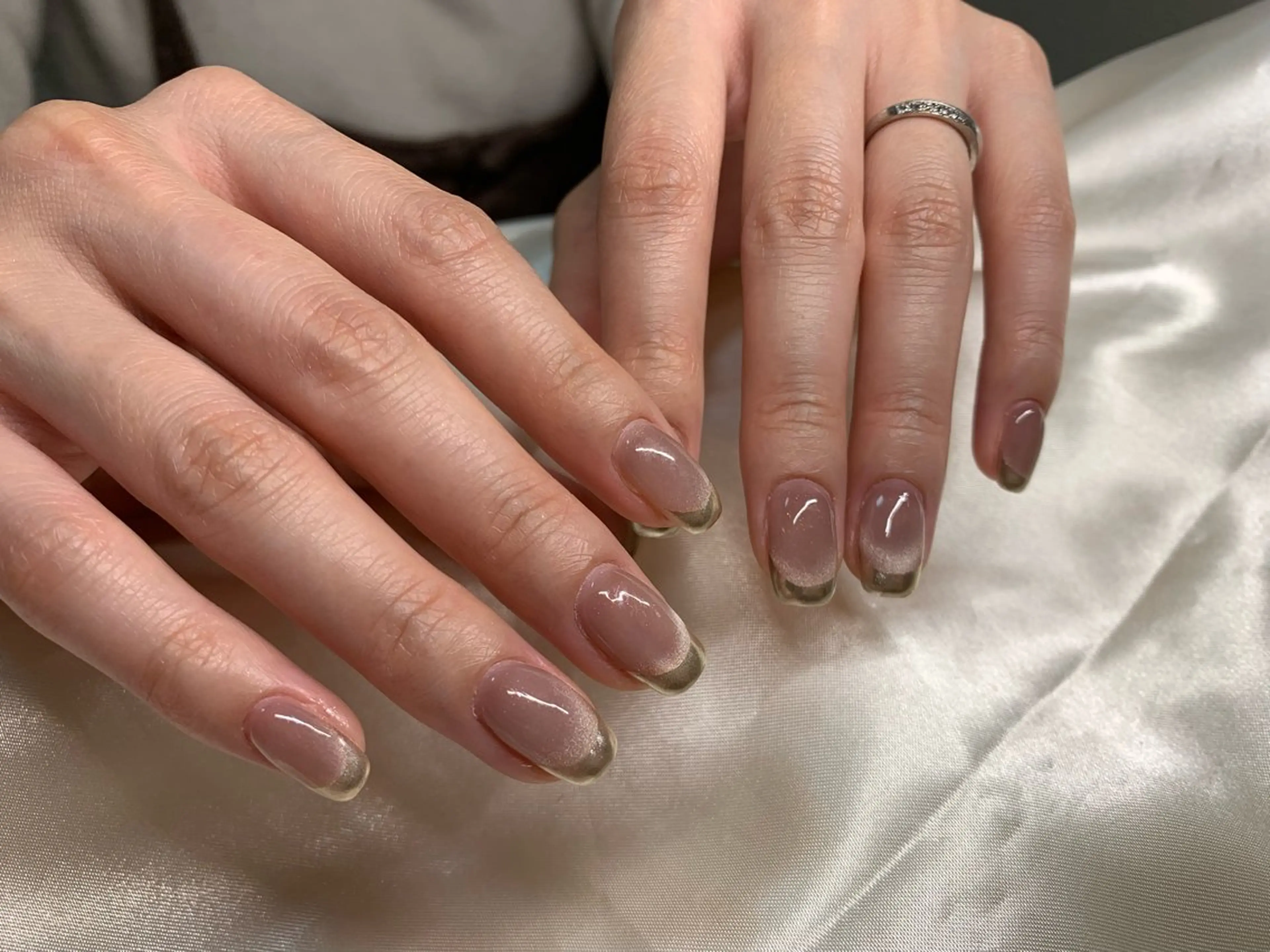 ネイル フレンチネイル マグネットネイル マグネットワンカラー ミラーネイル ワンカラーネイル ハンドネイル ANA.CHUO NAILSのネイルデザイン